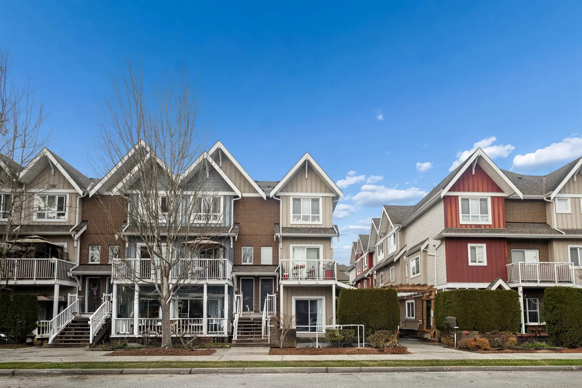 Photo 1 of 28 at #201 – 1661 Fraser Avenue