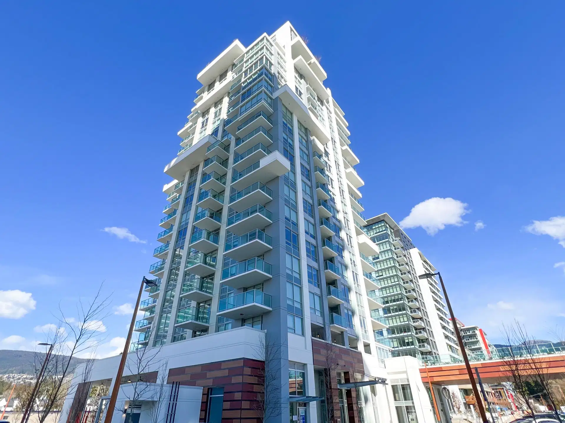 #807 – 1675 Lions Gate Lane