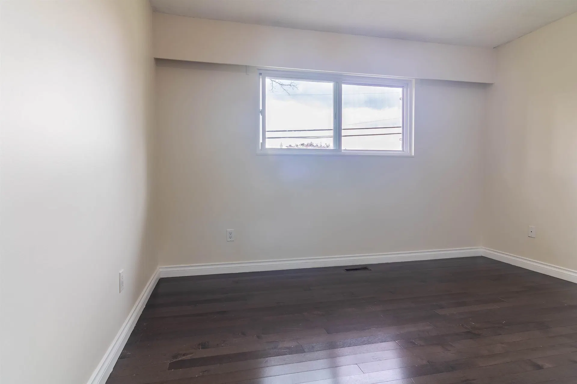 Photo 4 of 14 at 6093 6th Street