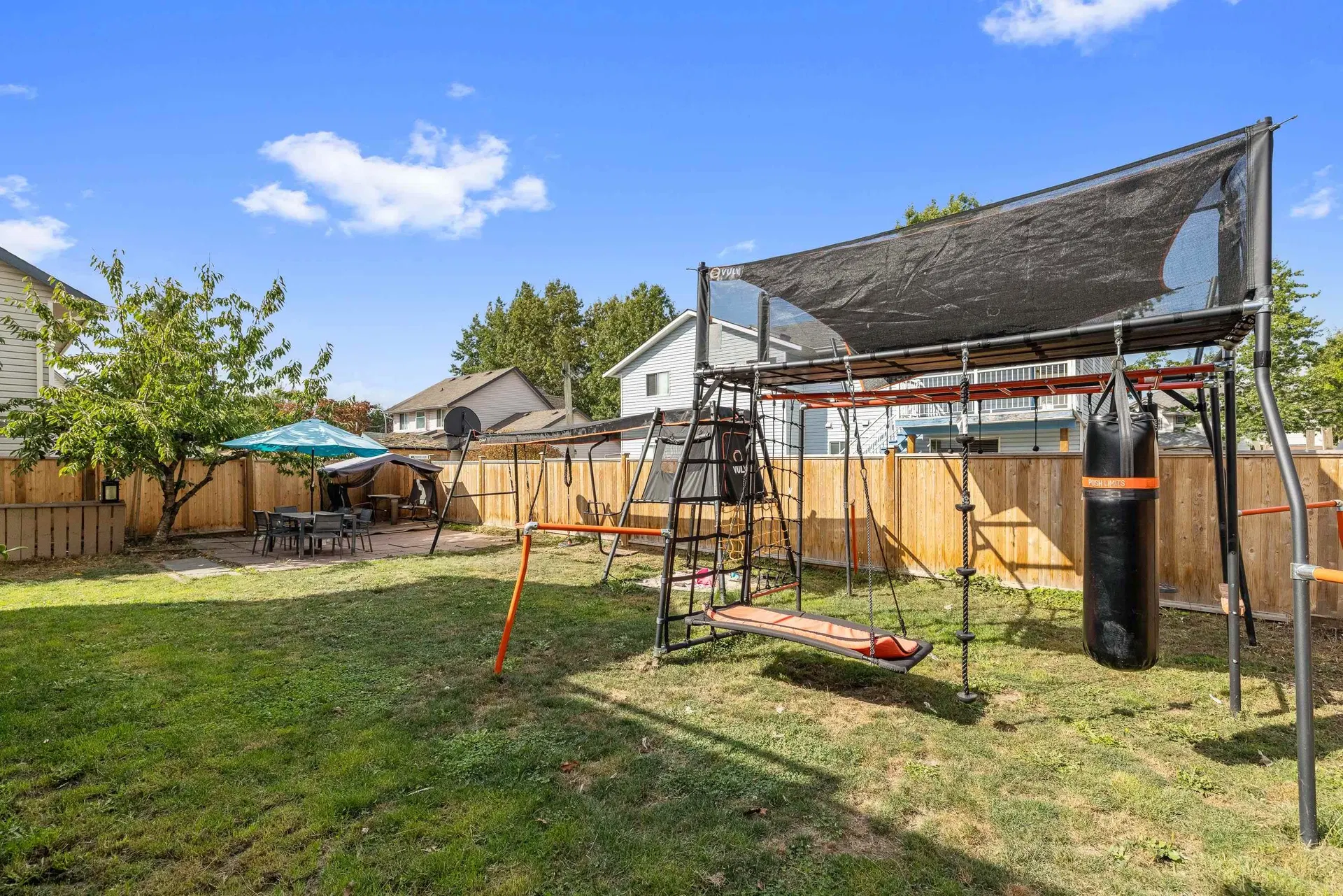 Photo 4 of 40 at 21647 50a Avenue