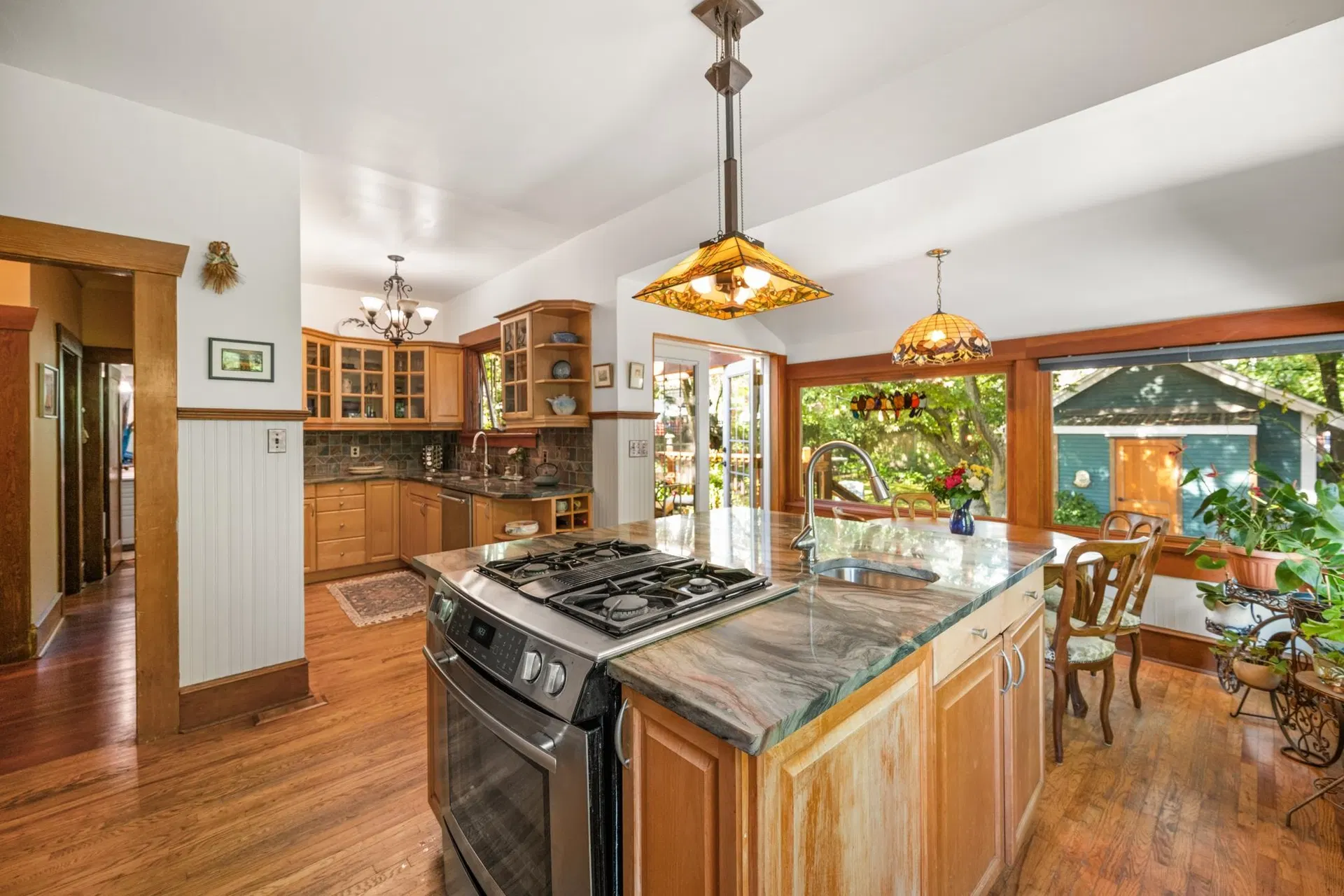 Photo 4 of 37 at 207 Eighth Street