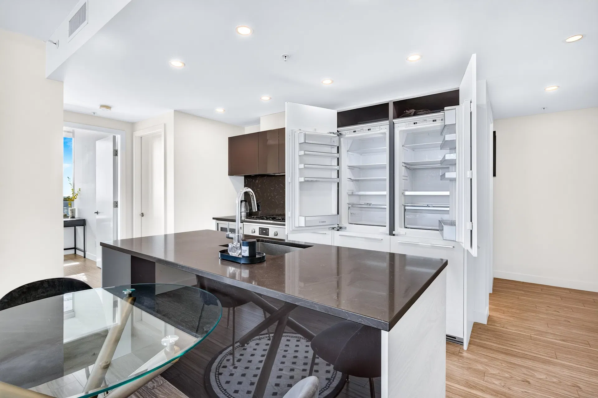 Photo 5 of 20 at #1405 – 6288 Cassie Avenue