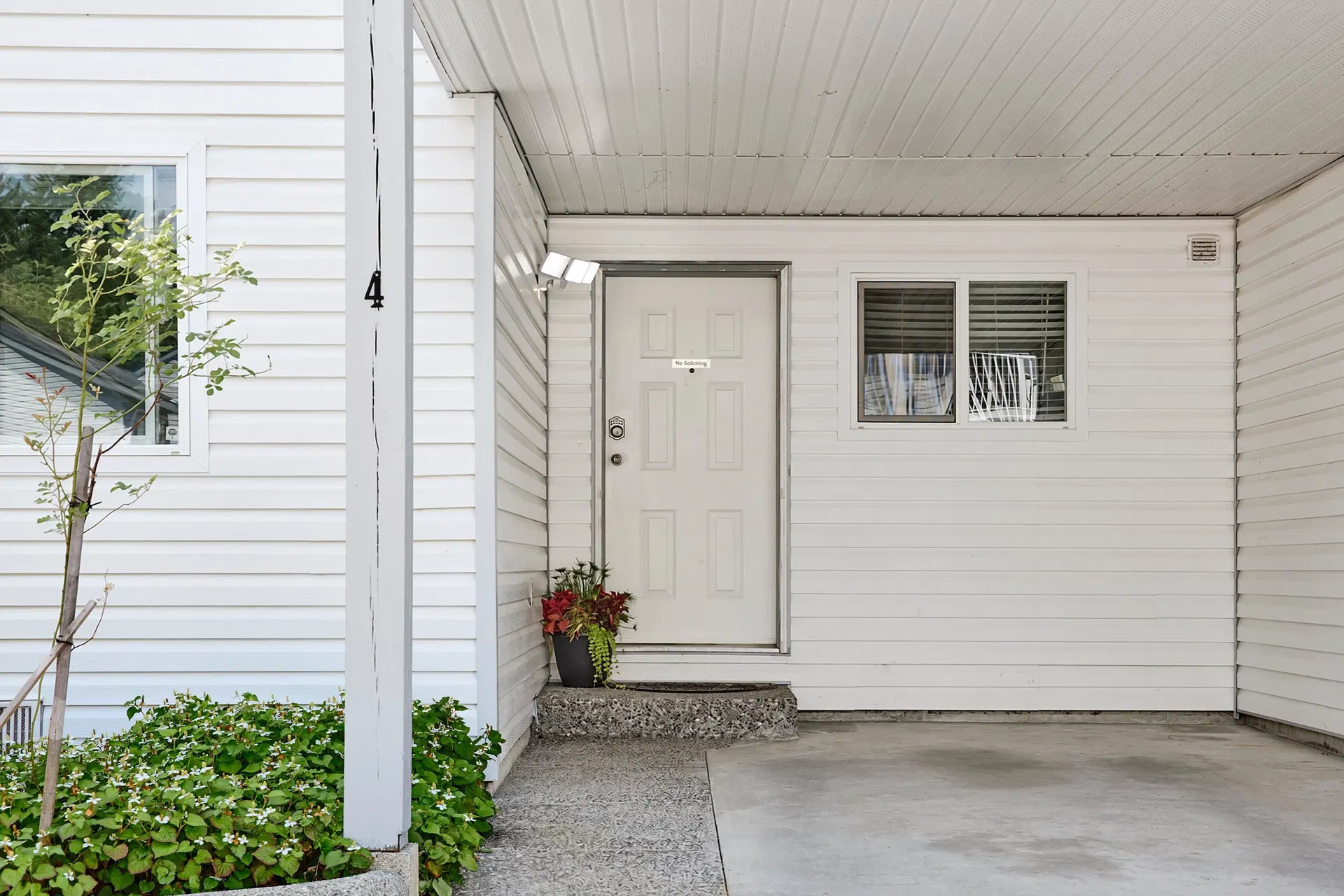 Photo 3 of 35 at #4 – 12070 207a Street