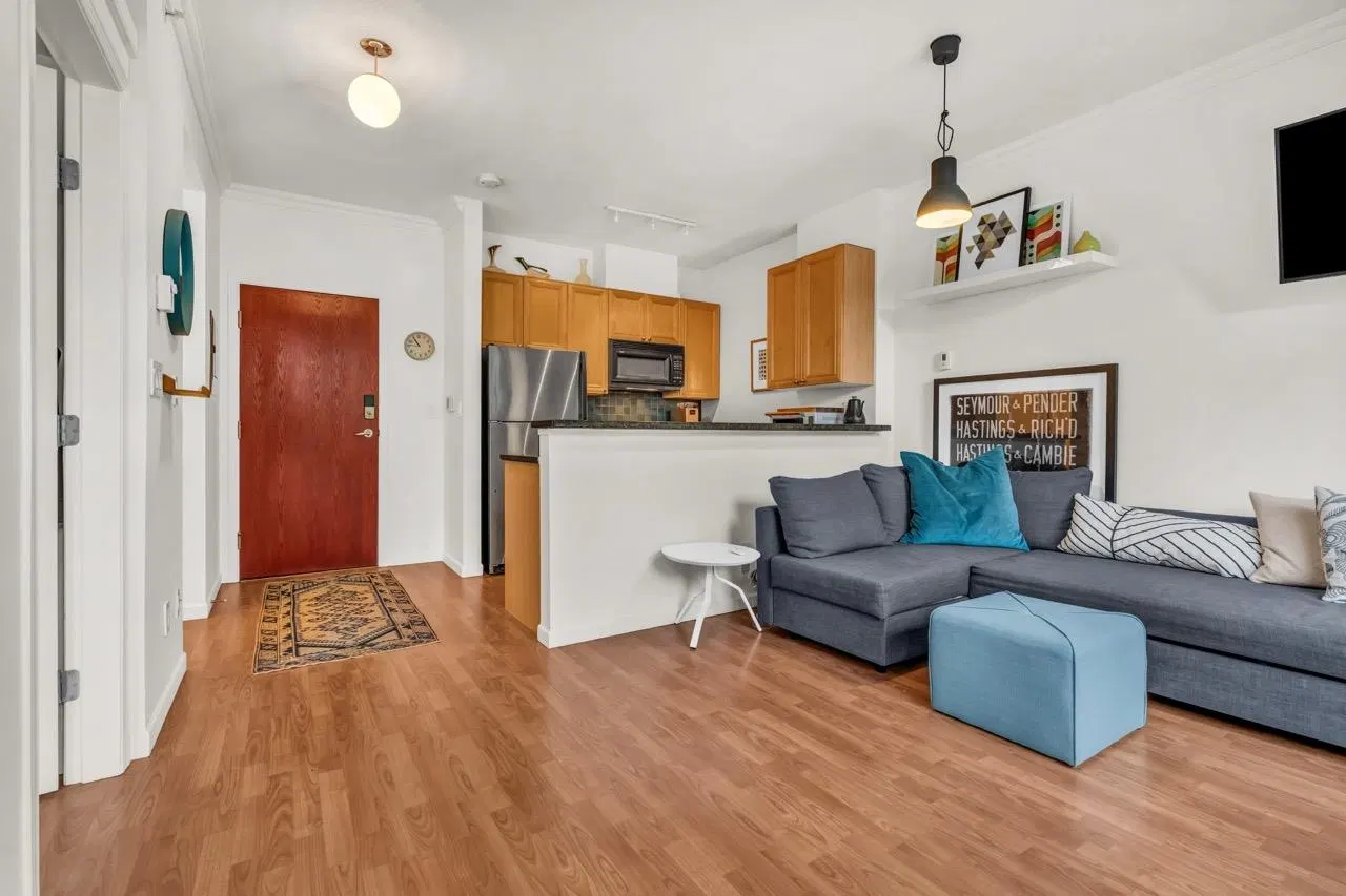 Photo 5 of 21 at #307 – 928 W Richards Street