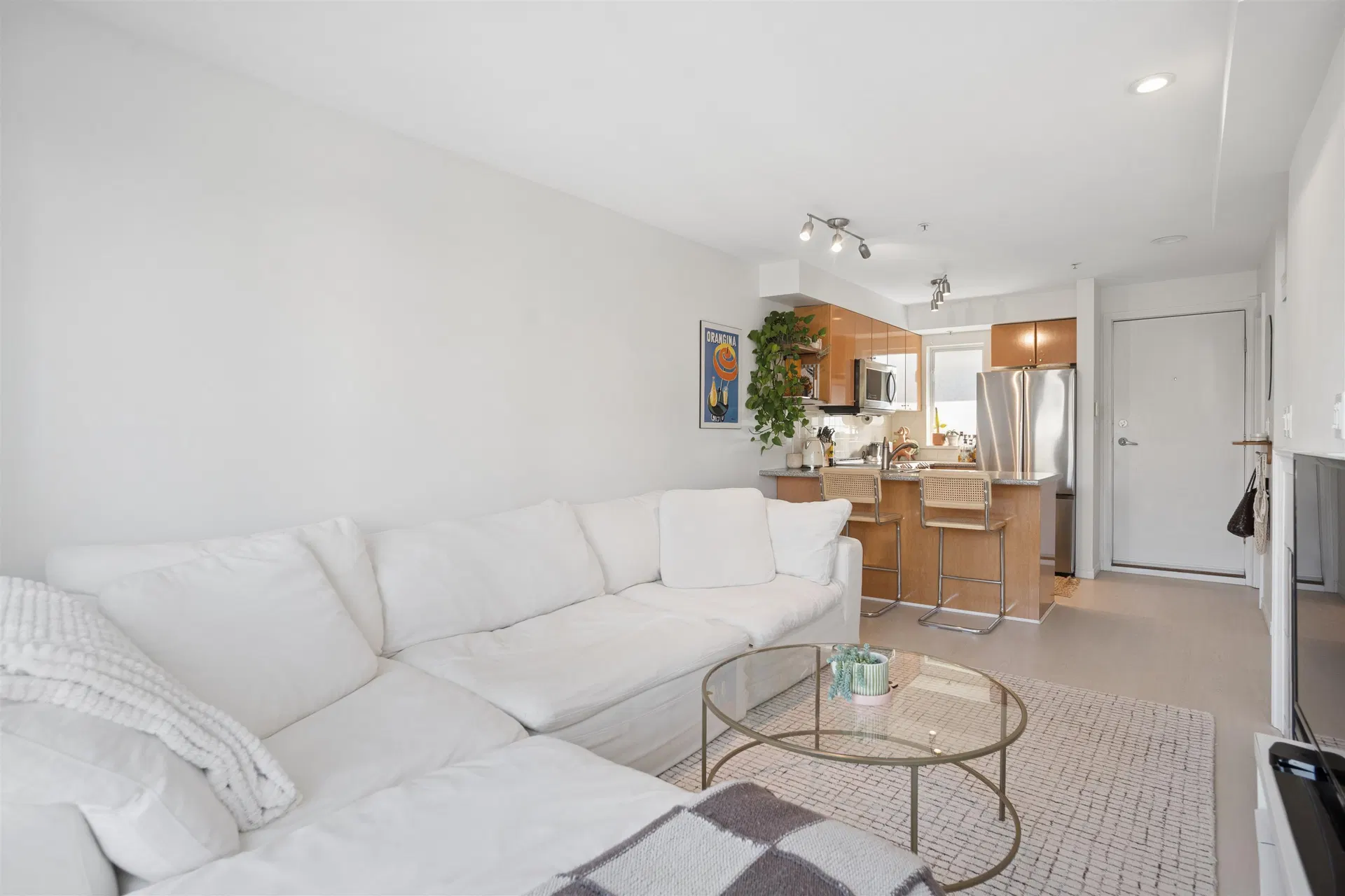 Photo 3 of 29 at #203 – 2190 W 5th Avenue