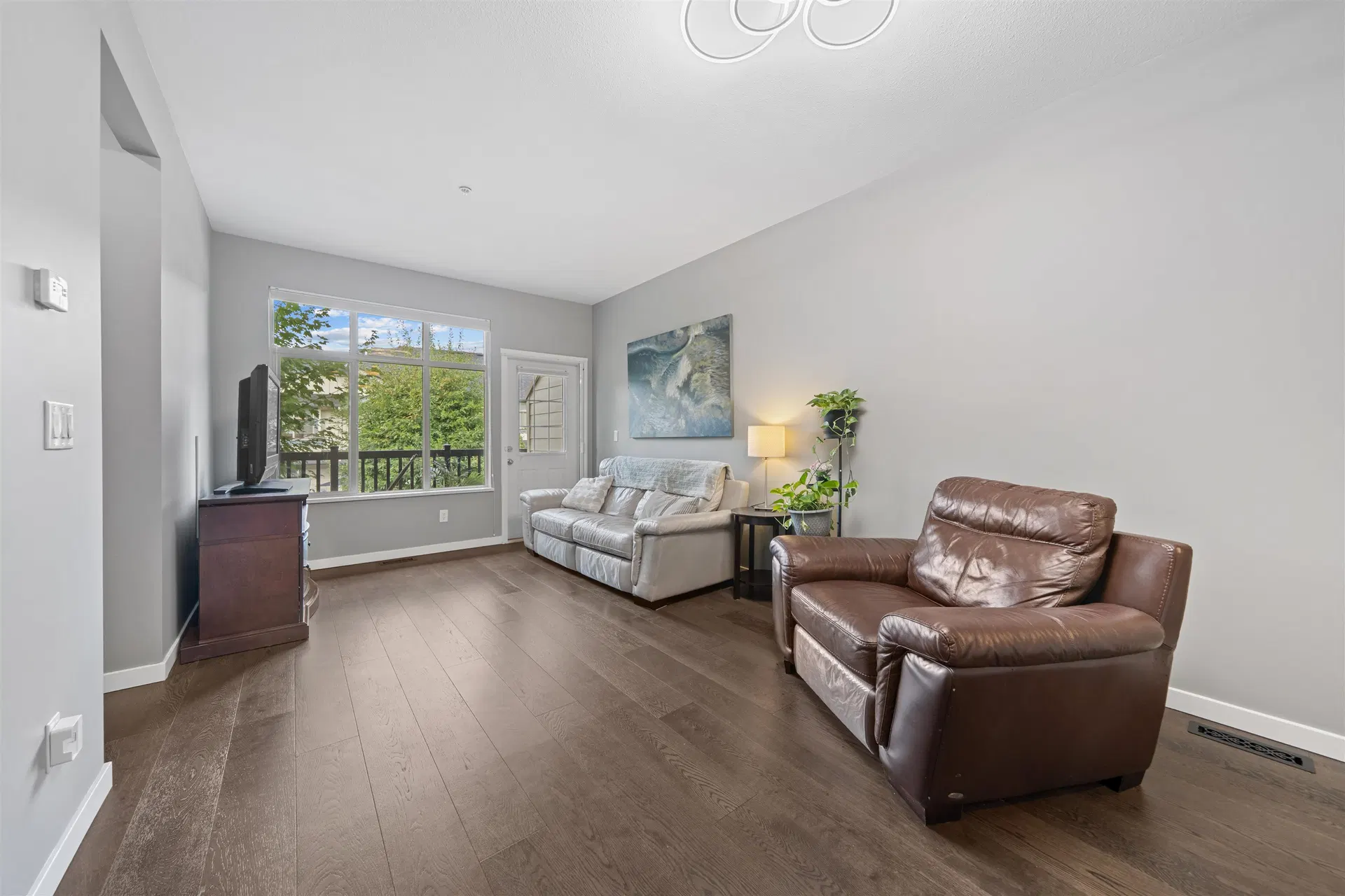 Photo 2 of 40 at #11 – 21661 88 Avenue