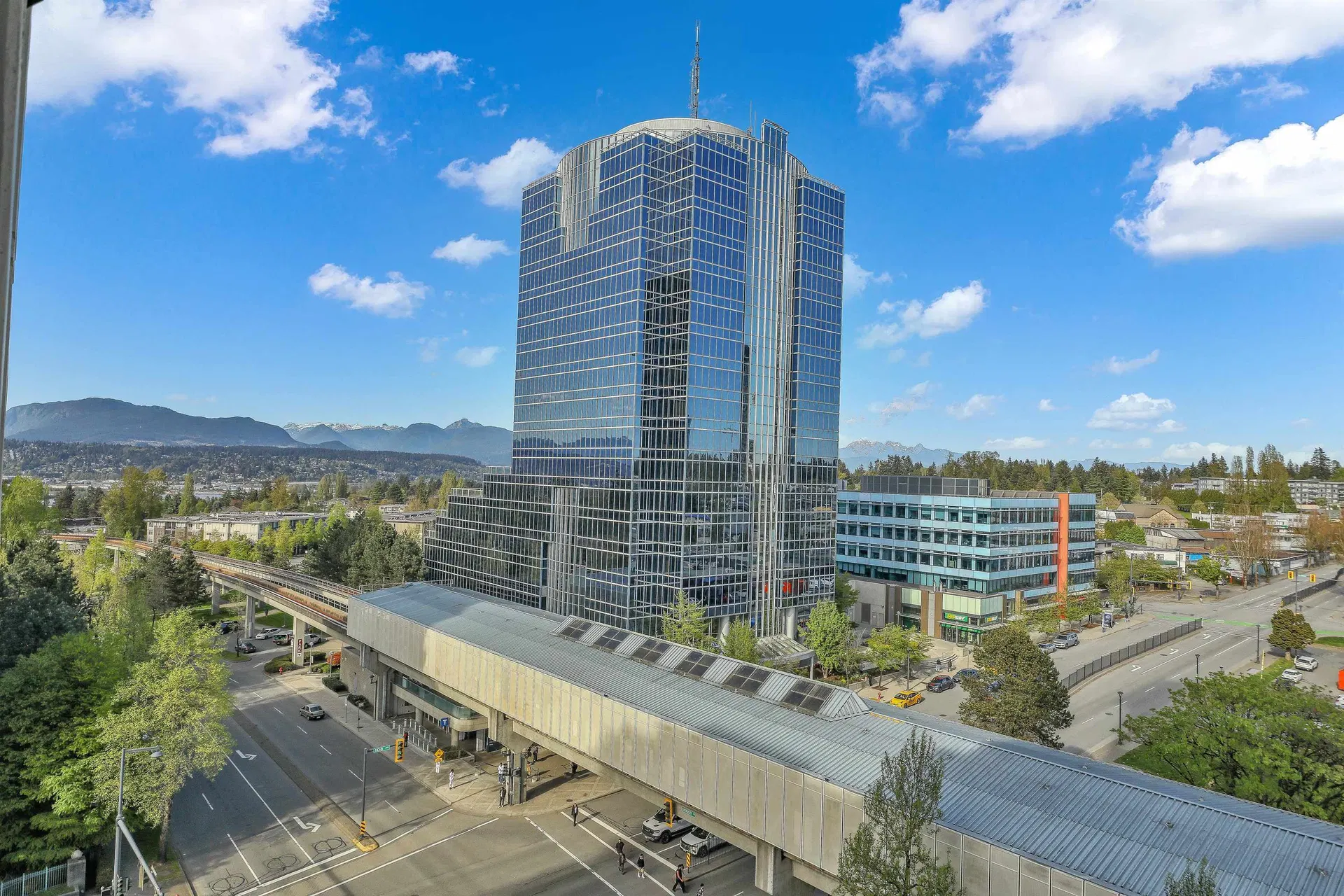 Photo 2 of 17 at #1011 – 10777 University Drive