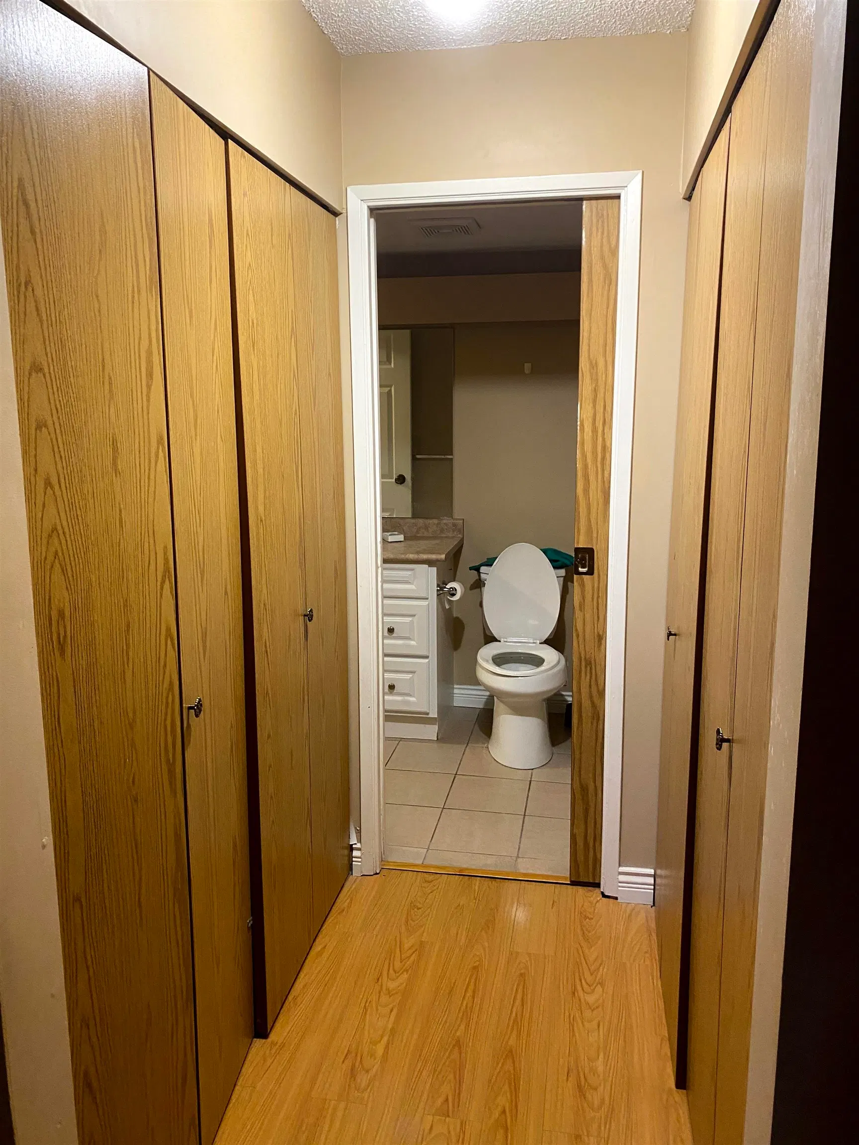 Photo 3 of 16 at #515 – 9867 Manchester Drive
