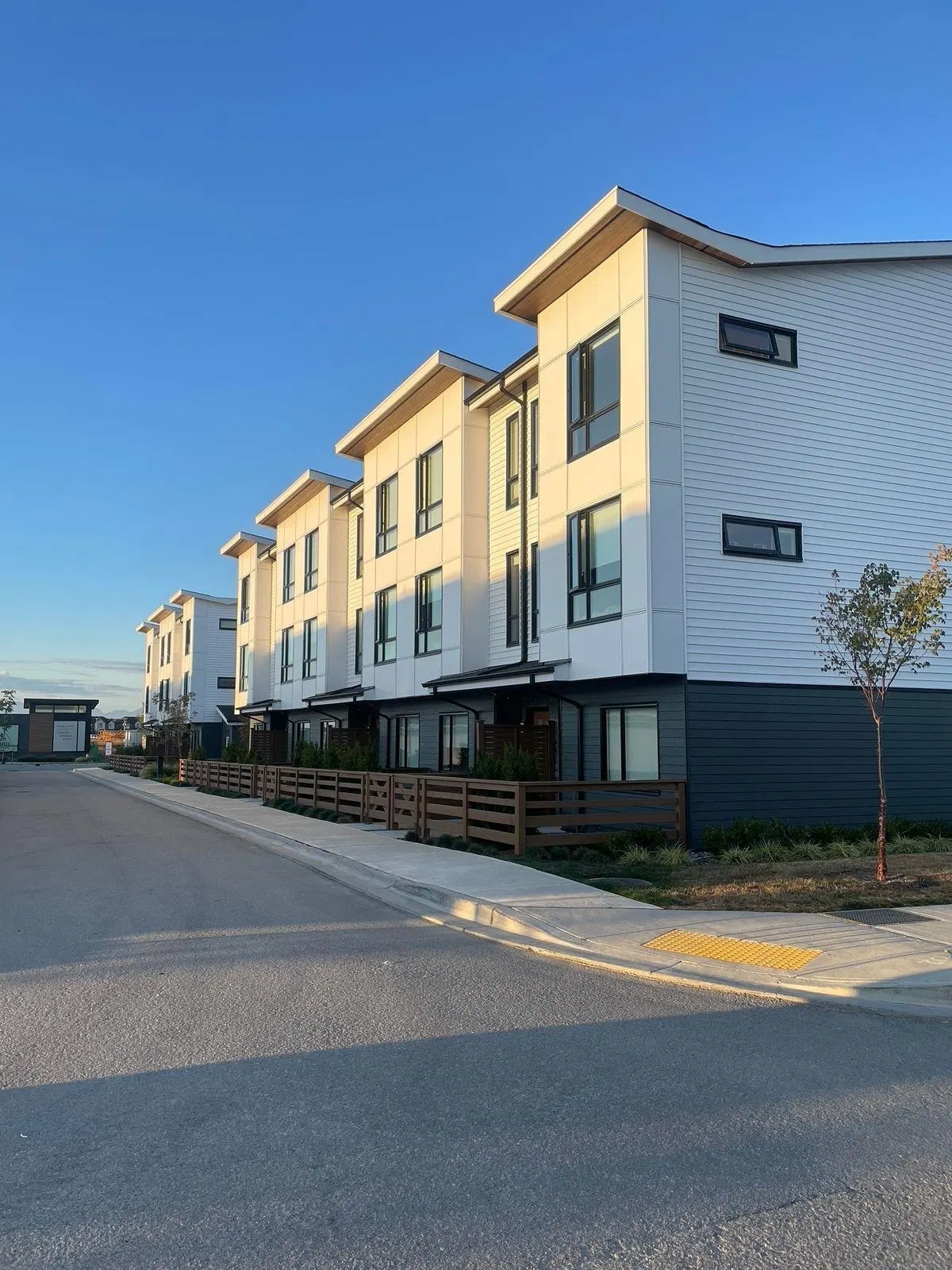 #2 – 4745 Spruce Way