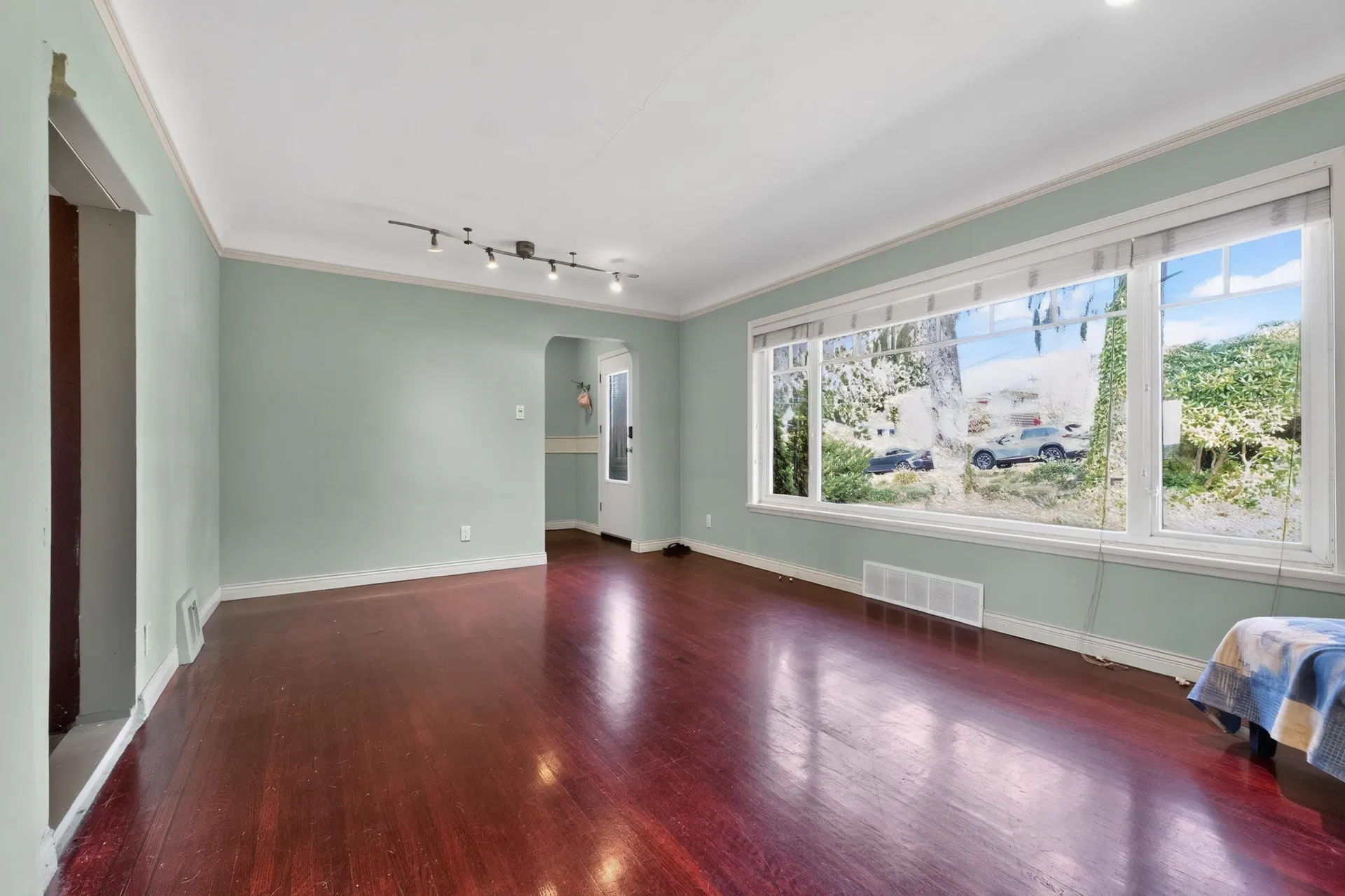 Photo 5 of 34 at 341 W 24th Street