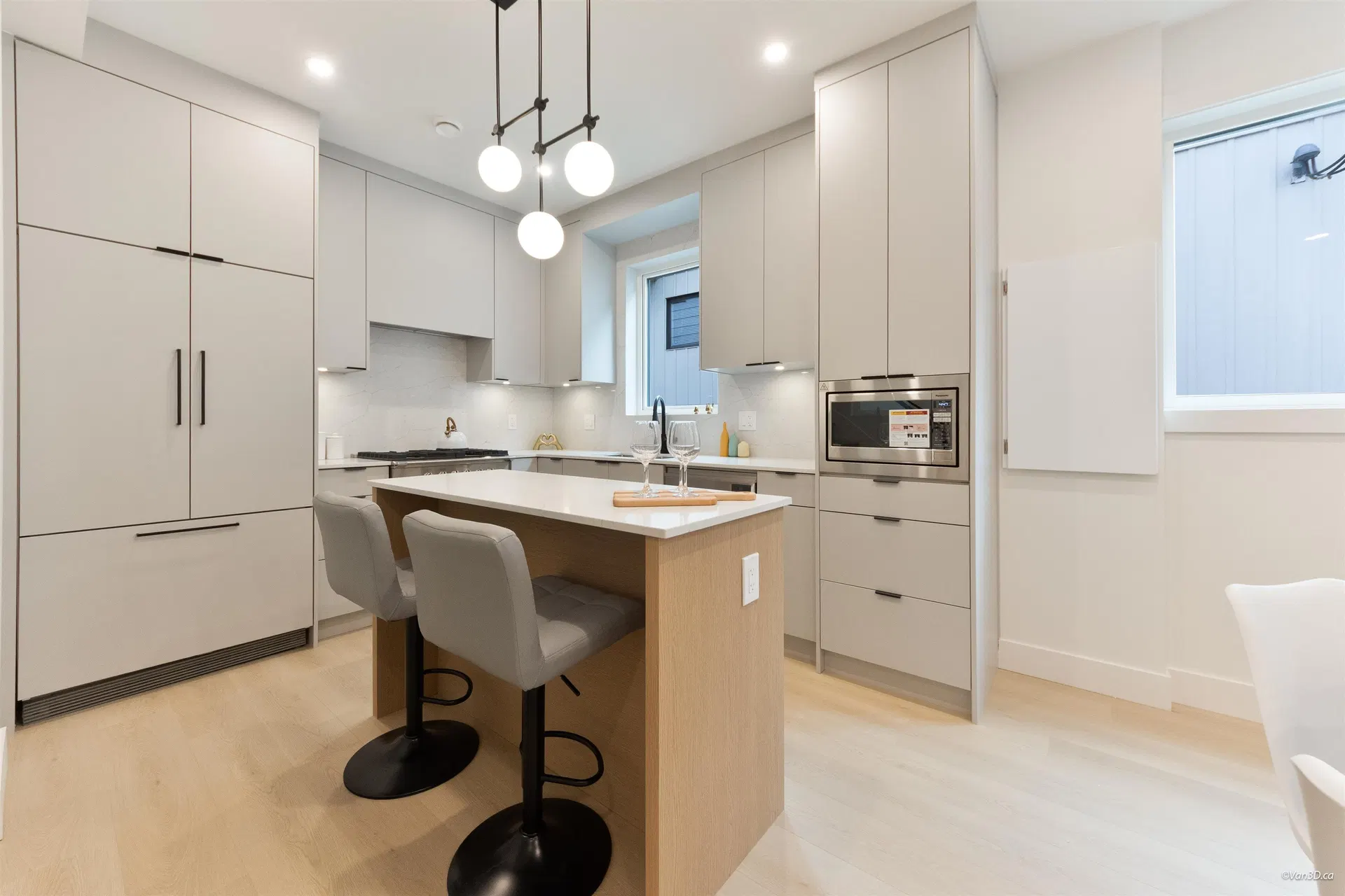 Photo 5 of 27 at #3 – 7270 17th Avenue