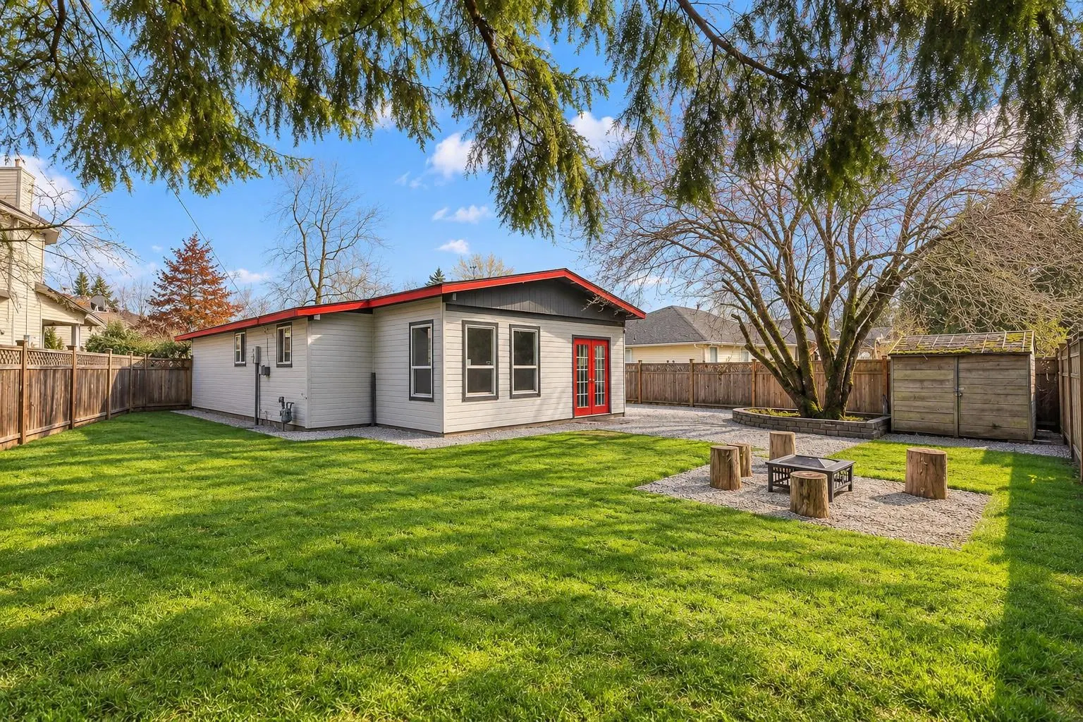 Photo 3 of 27 at 21635 50a Avenue