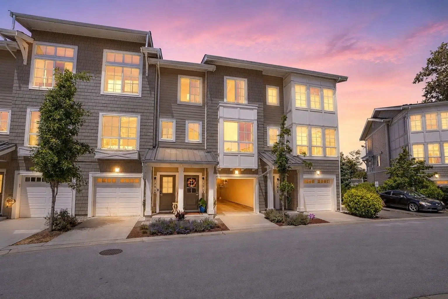 #17 – 5551 Admiral Way
