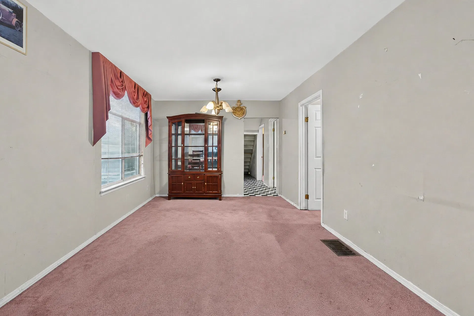 Photo 3 of 40 at 1429 E 11 Avenue