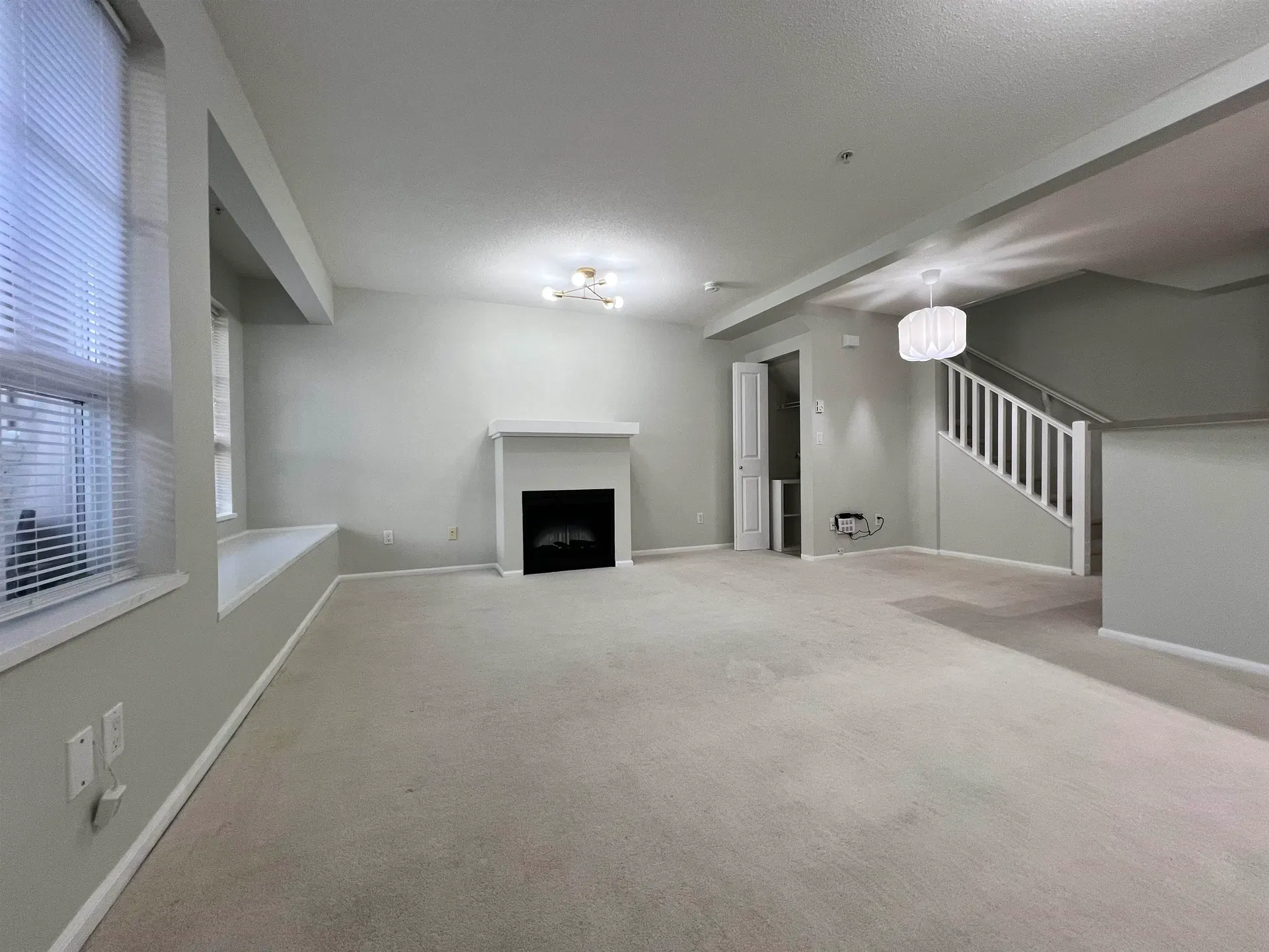 Photo 5 of 18 at 7088 17th Avenue