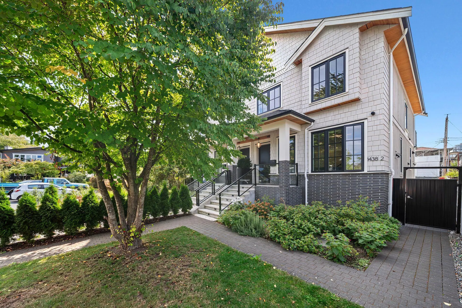 Photo 1 of 29 at 1438 E 17th Avenue
