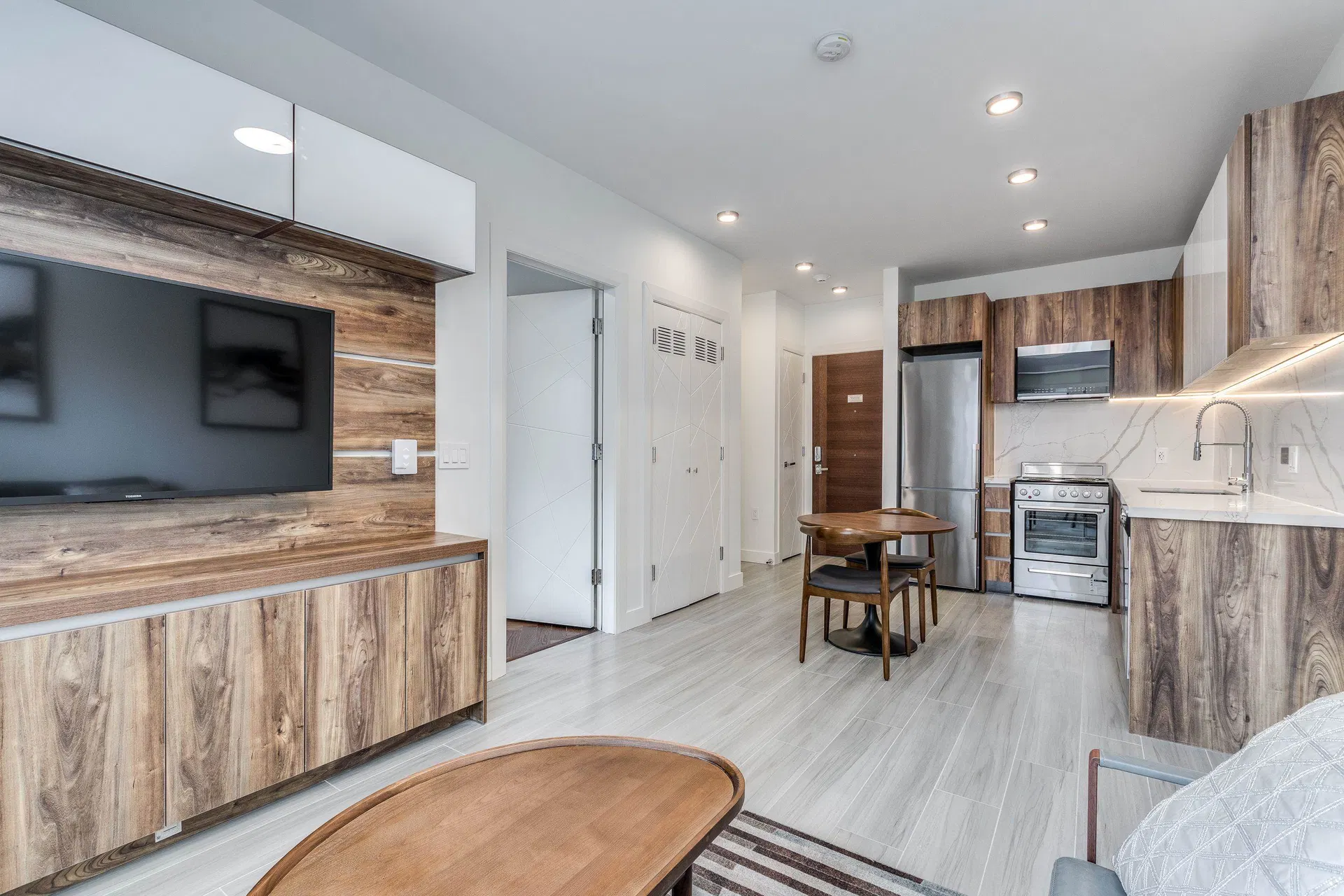 Photo 1 of 21 at #303 – 1168 Pendrell Street