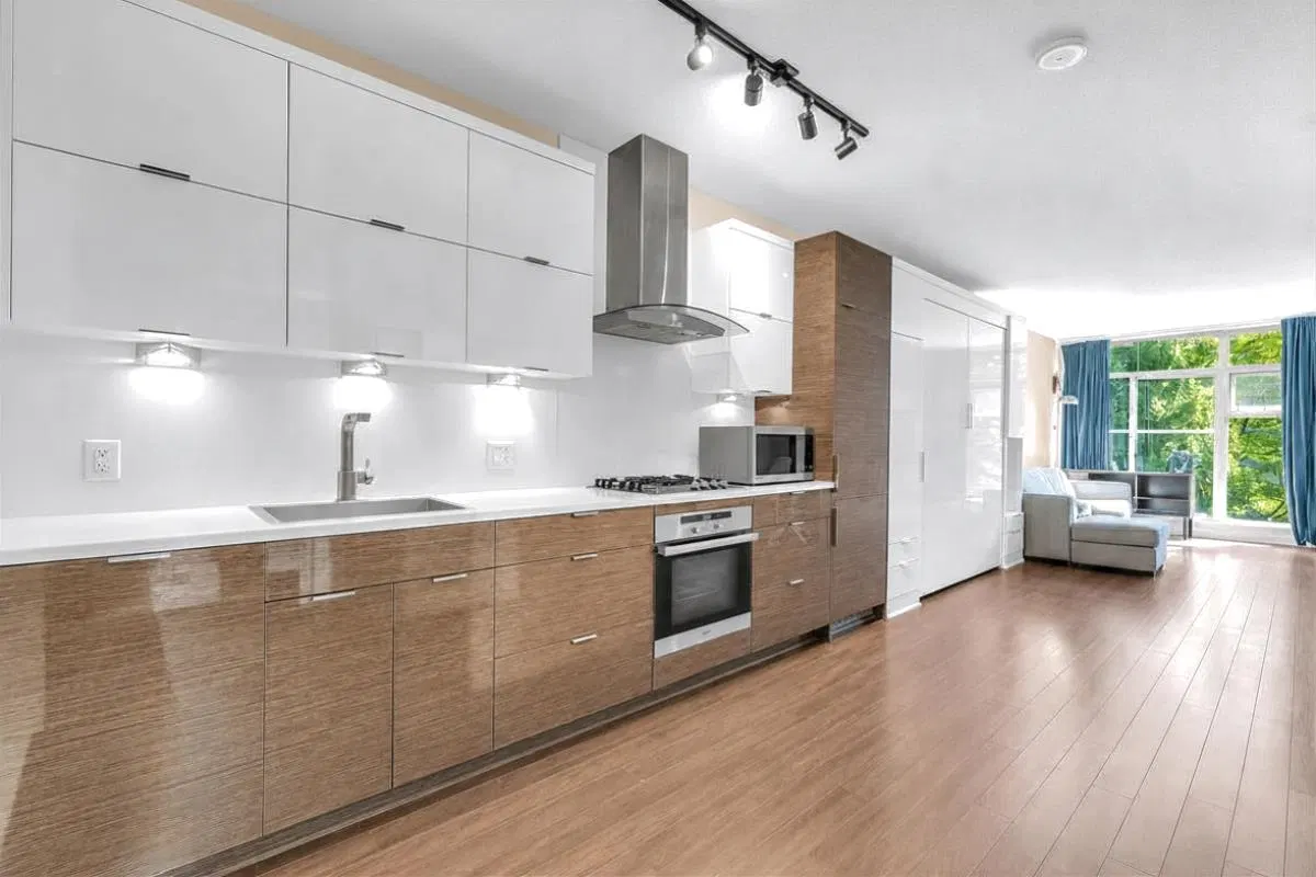 Photo 3 of 24 at #216 – 1777 W 7th Avenue