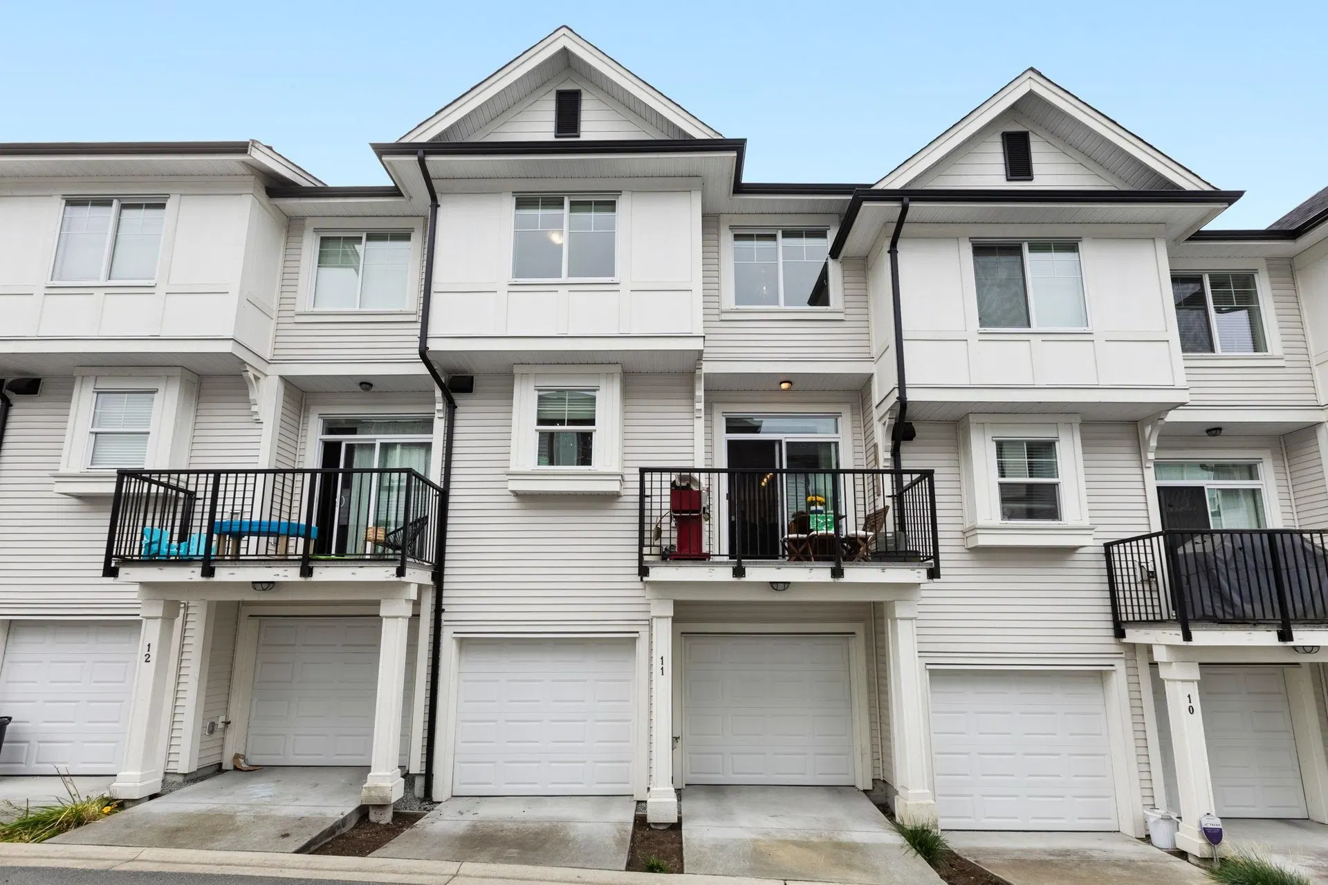 Photo 3 of 40 at #11 – 11272 240 Street