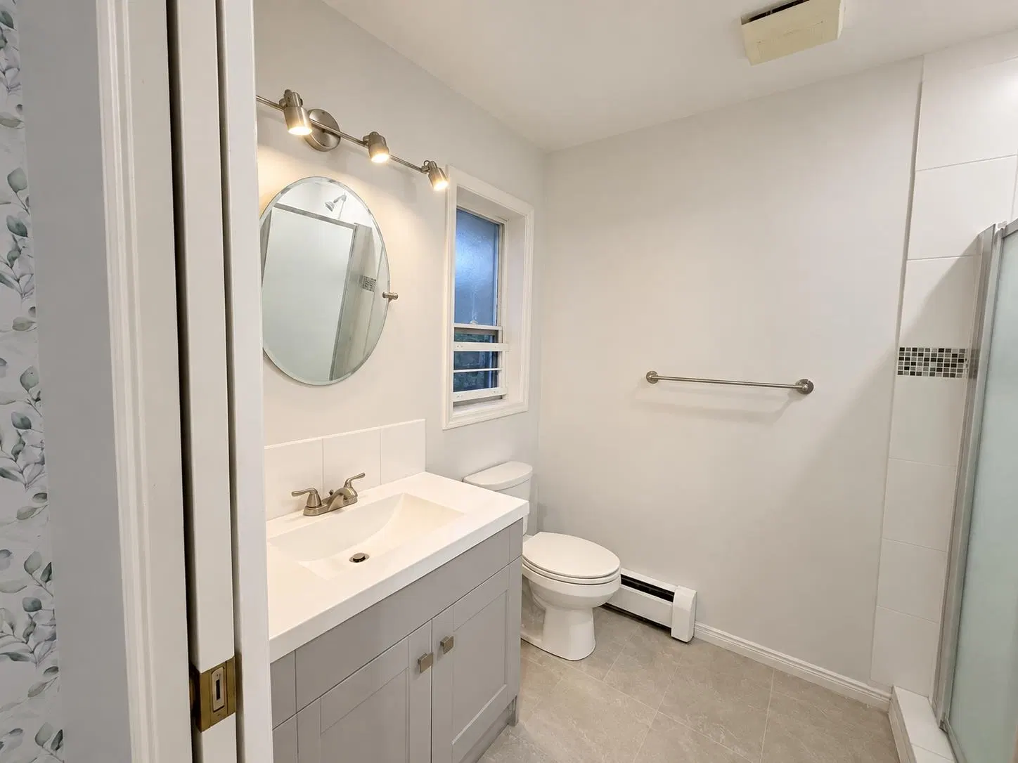 Photo 3 of 9 at 9493 Fletcher Street