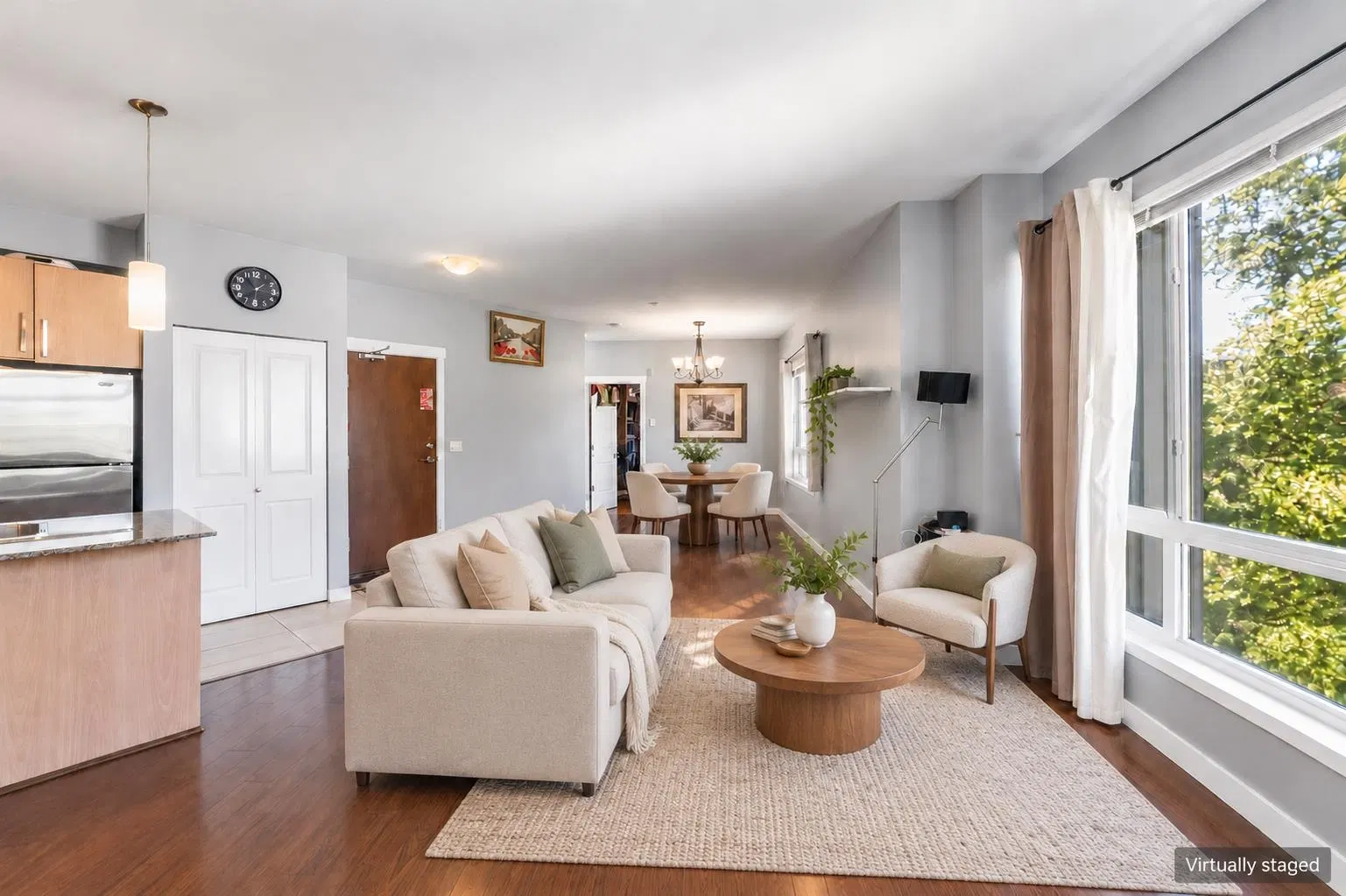 Photo 4 of 15 at #307 – 2943 Nelson Place