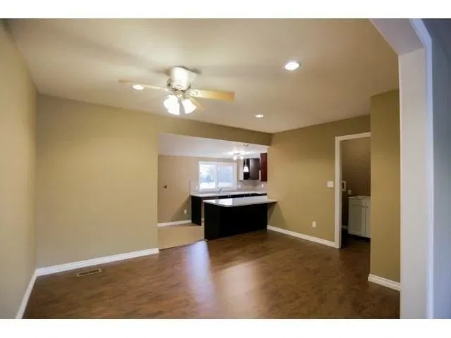 Photo 4 of 18 at 10663 138 Street