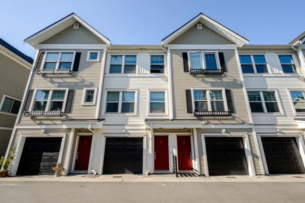 #77 – 32633 Simon Avenue