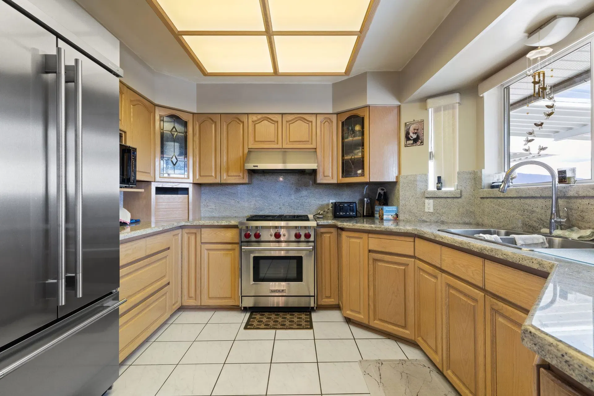 Photo 5 of 30 at 547 Tempe Crescent