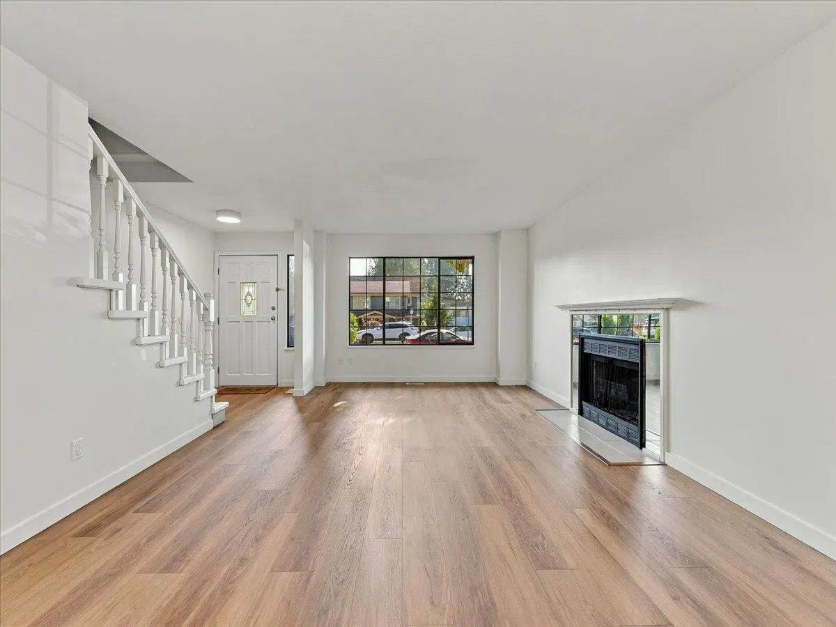 Photo 5 of 33 at 240 E 18th Street