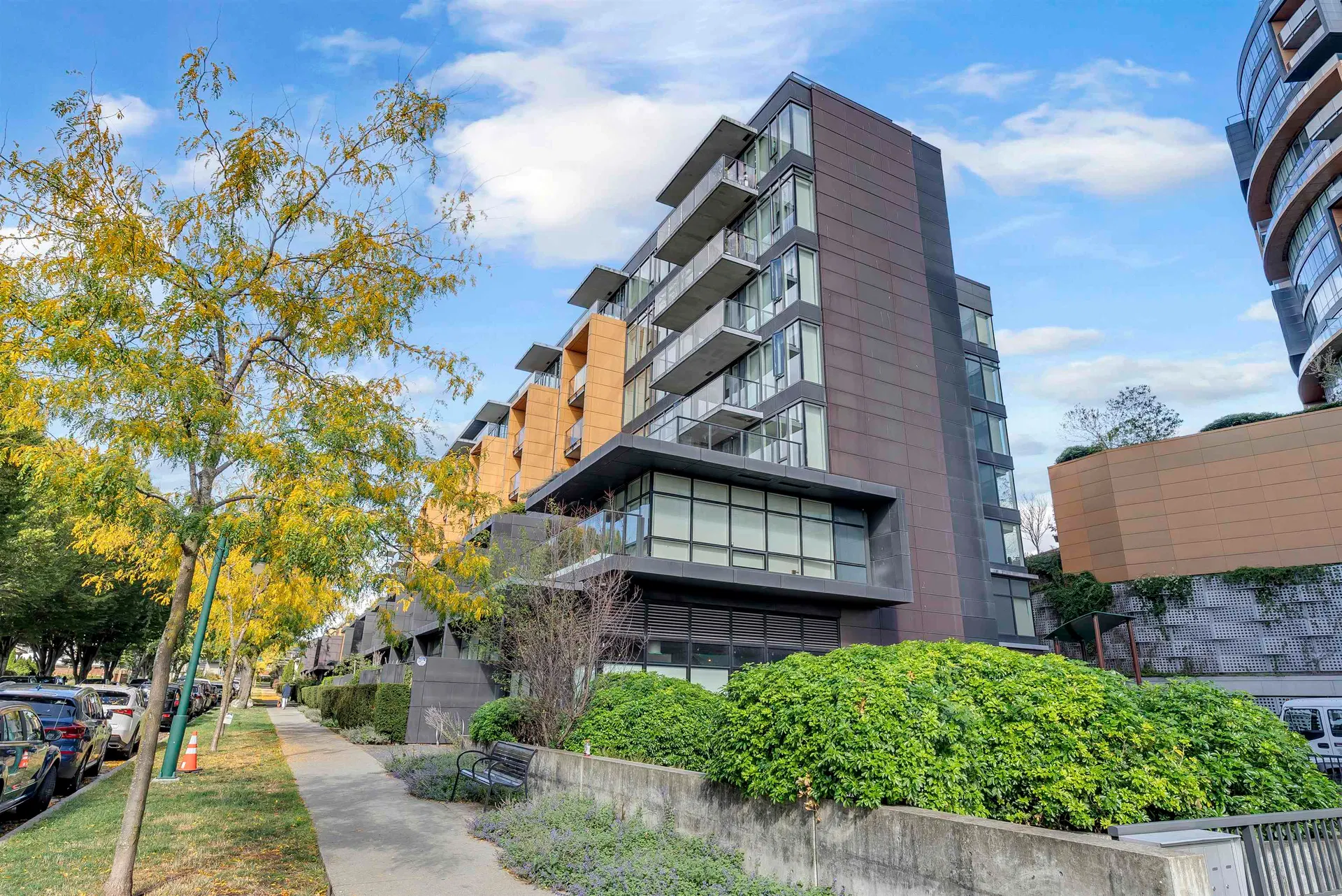 Photo 2 of 11 at #808 – 8488 Cornish Street