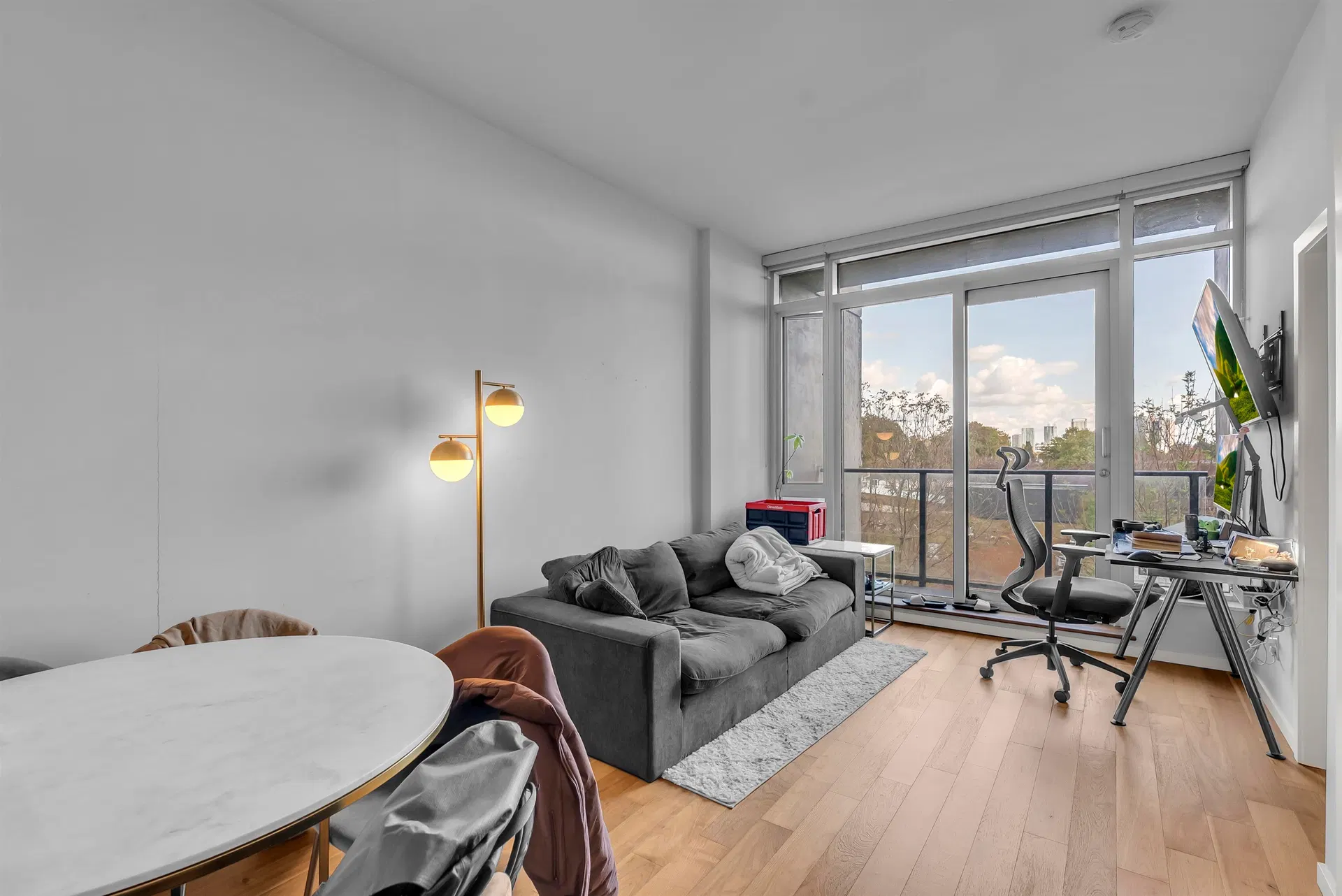Photo 5 of 11 at #808 – 8488 Cornish Street