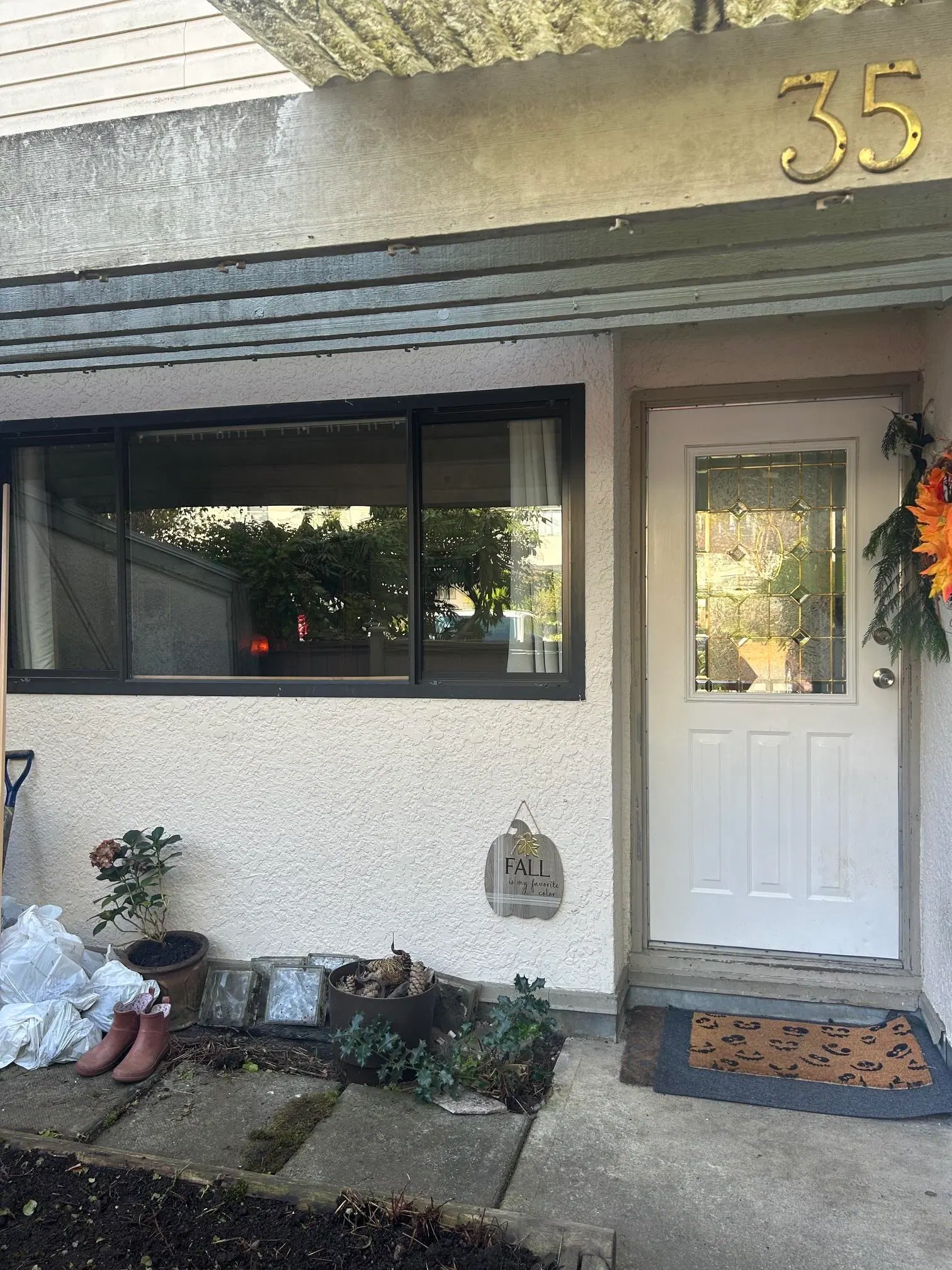 Photo 2 of 40 at #35 – 5231 204 Street