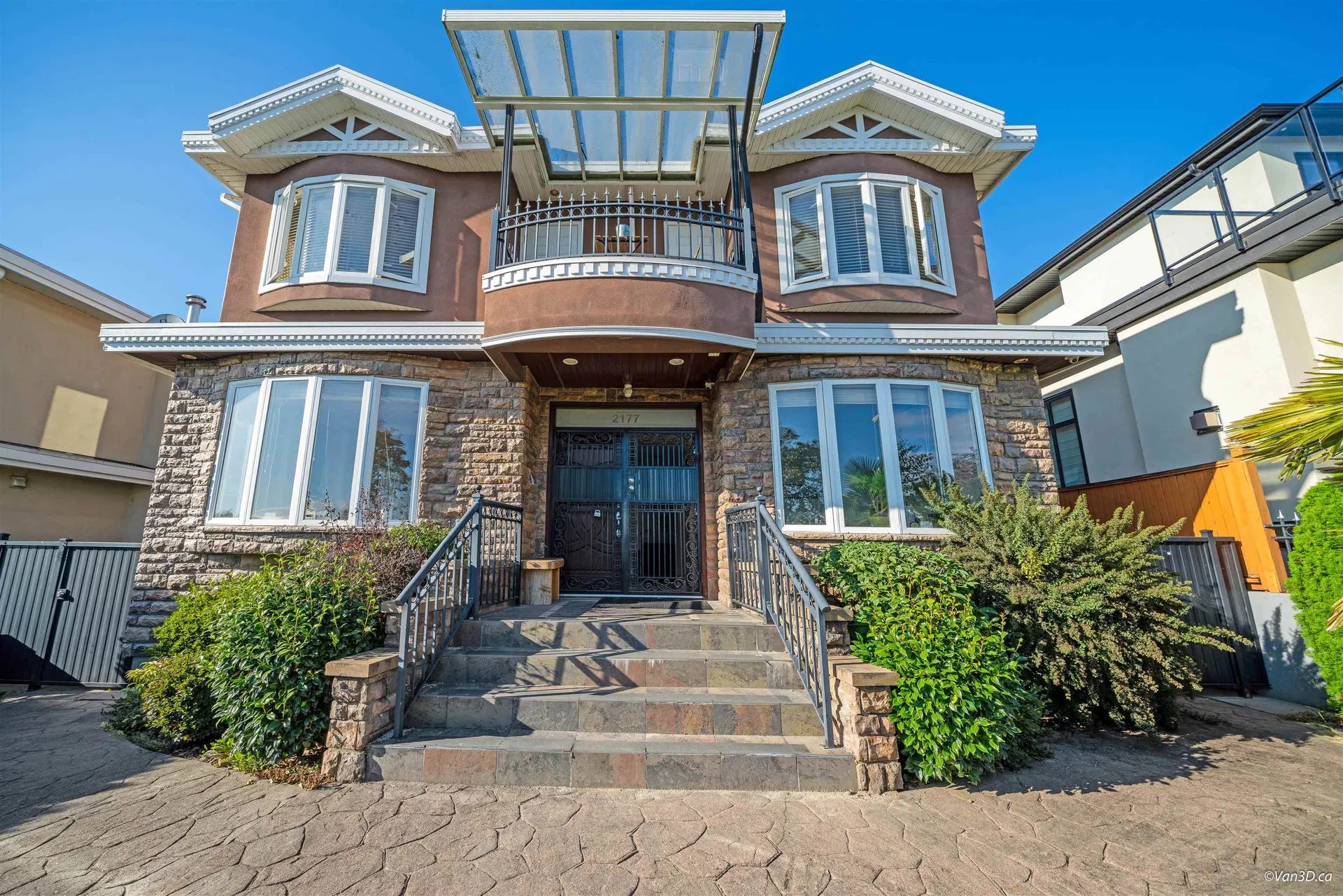 Photo 4 of 22 at 2177 Bonaccord Drive