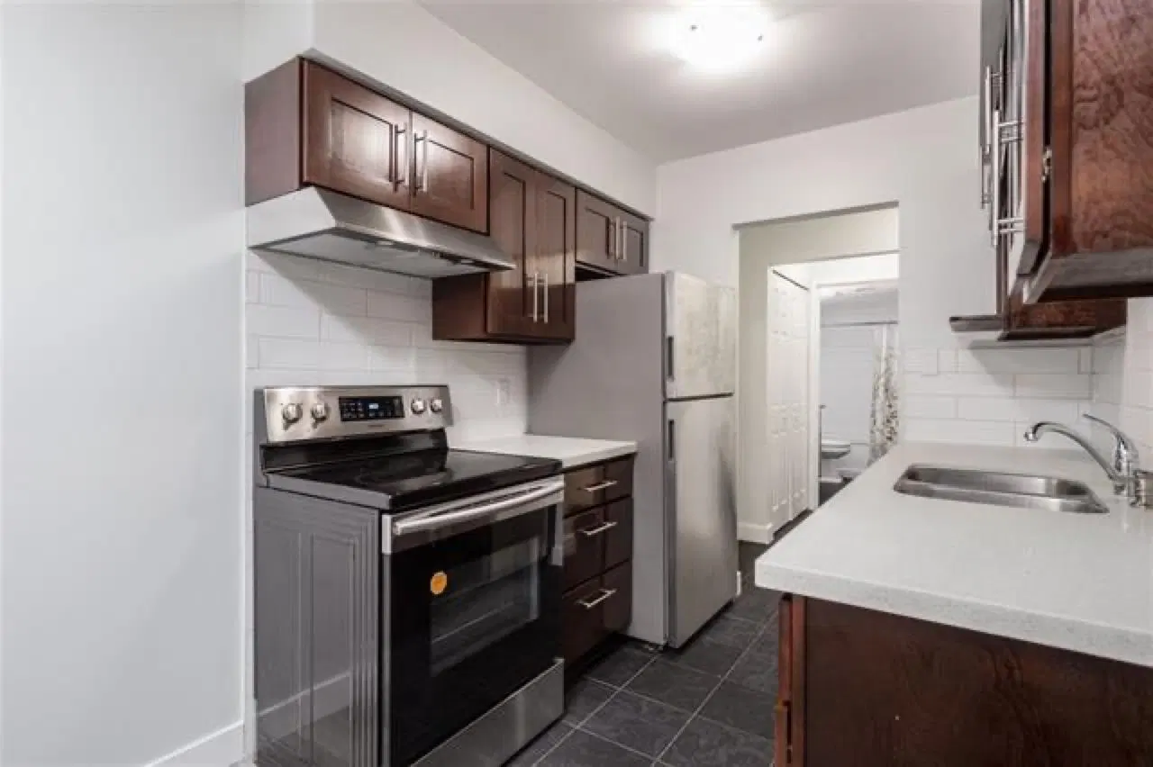 Photo 5 of 22 at #419 – 9867 Manchester Drive