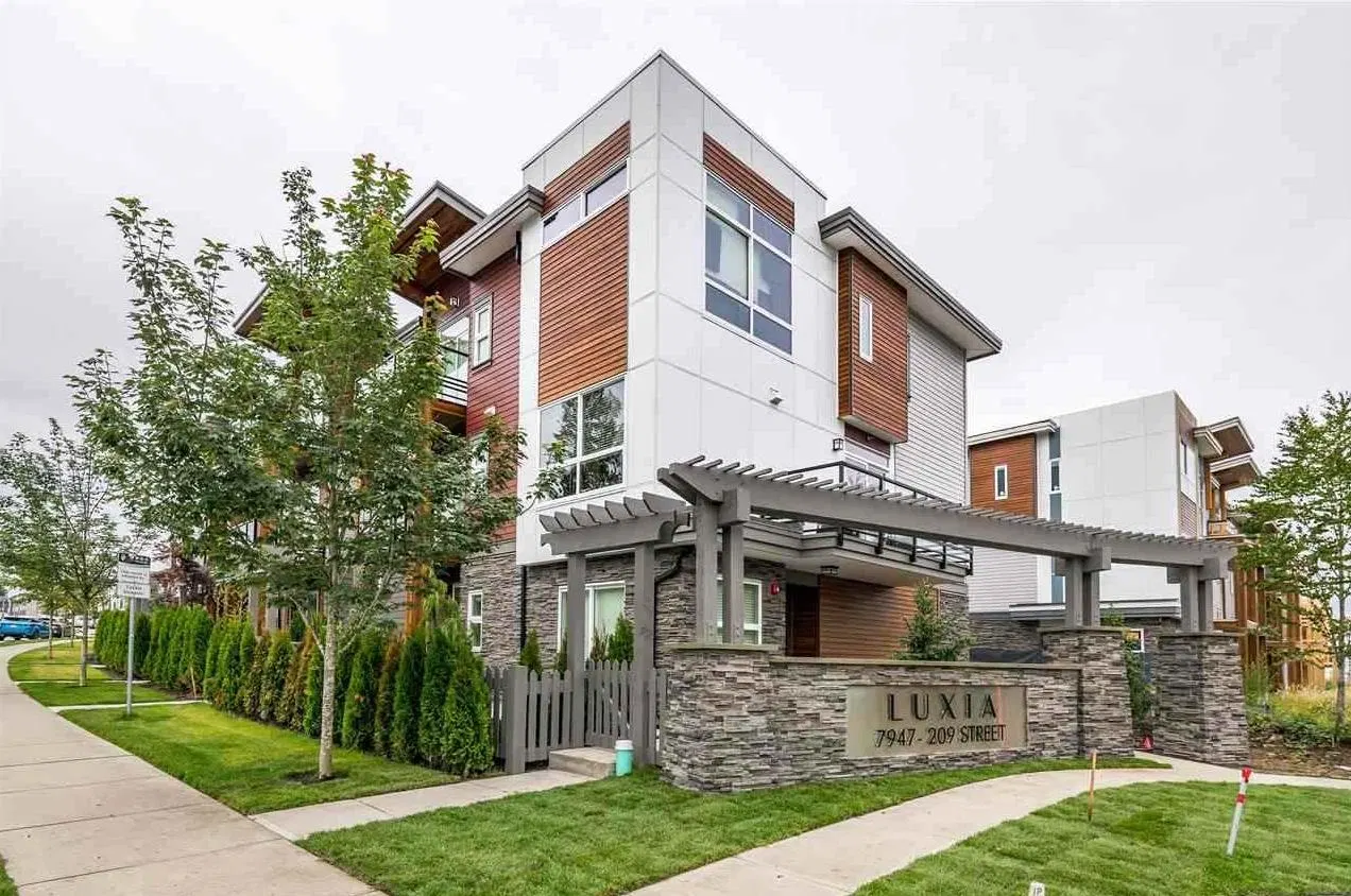 Photo 1 of 39 at #3 – 7947 209 Street