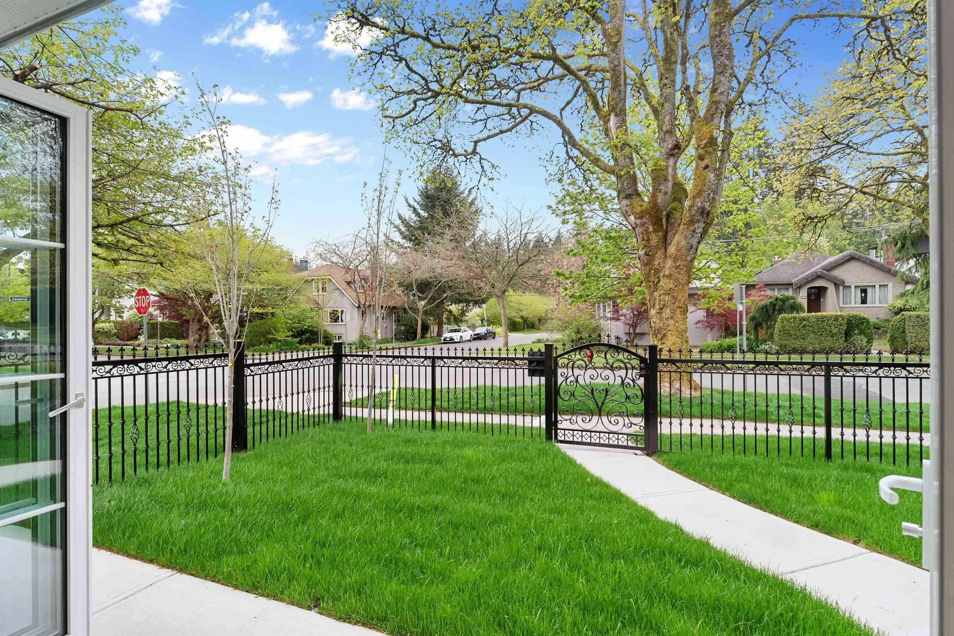 Photo 4 of 31 at #2 – 4503 W 15th Avenue