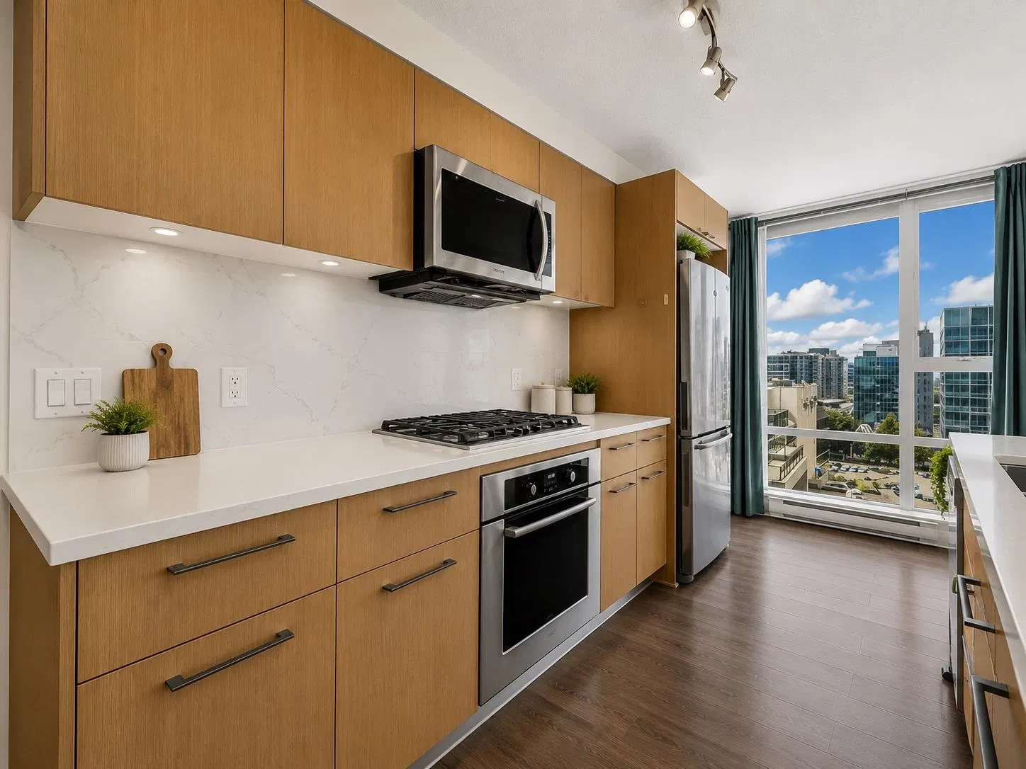 Photo 3 of 34 at #1501 – 7988 Ackroyd Road