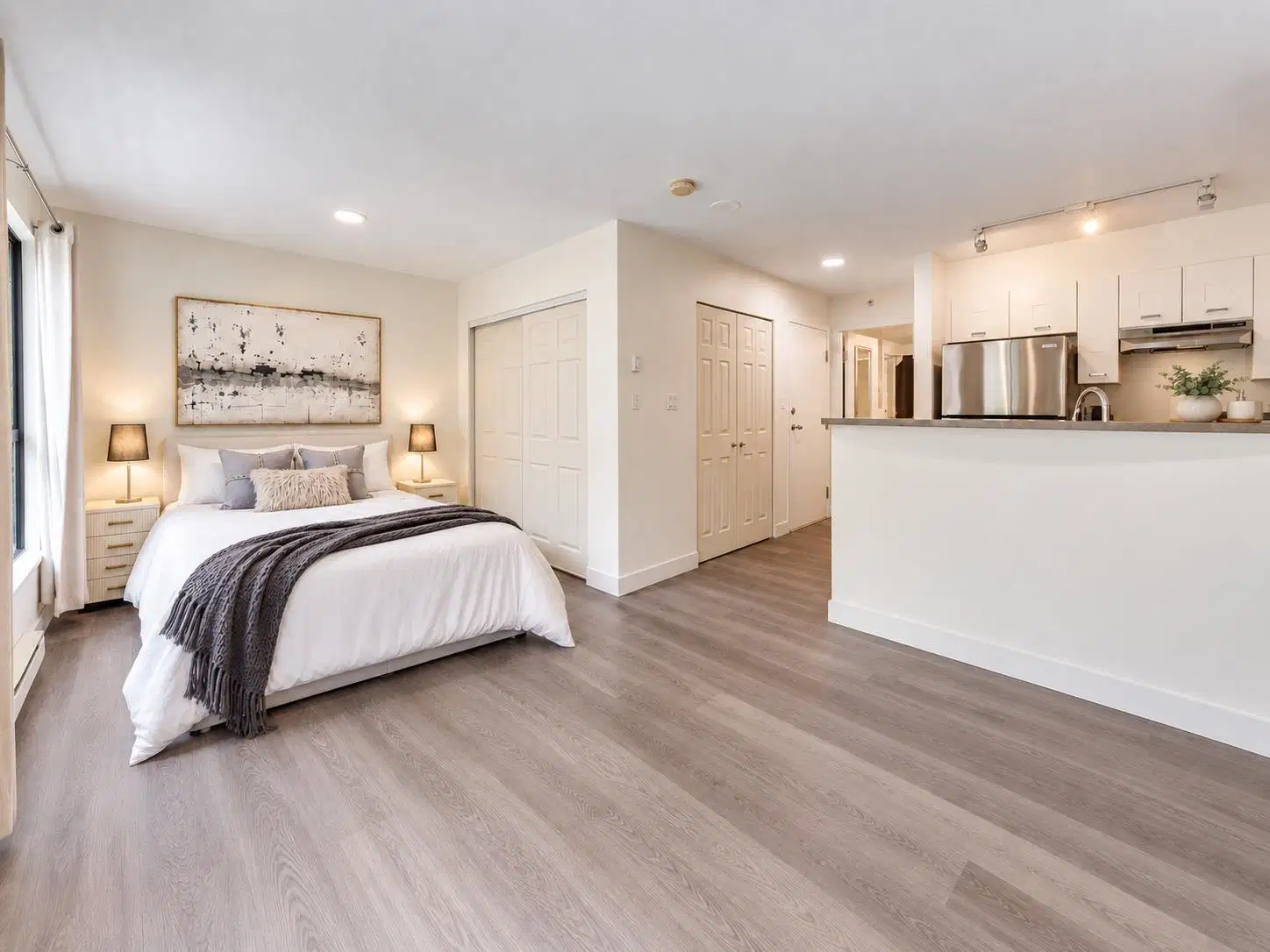 #205 – 3438 Vanness Avenue