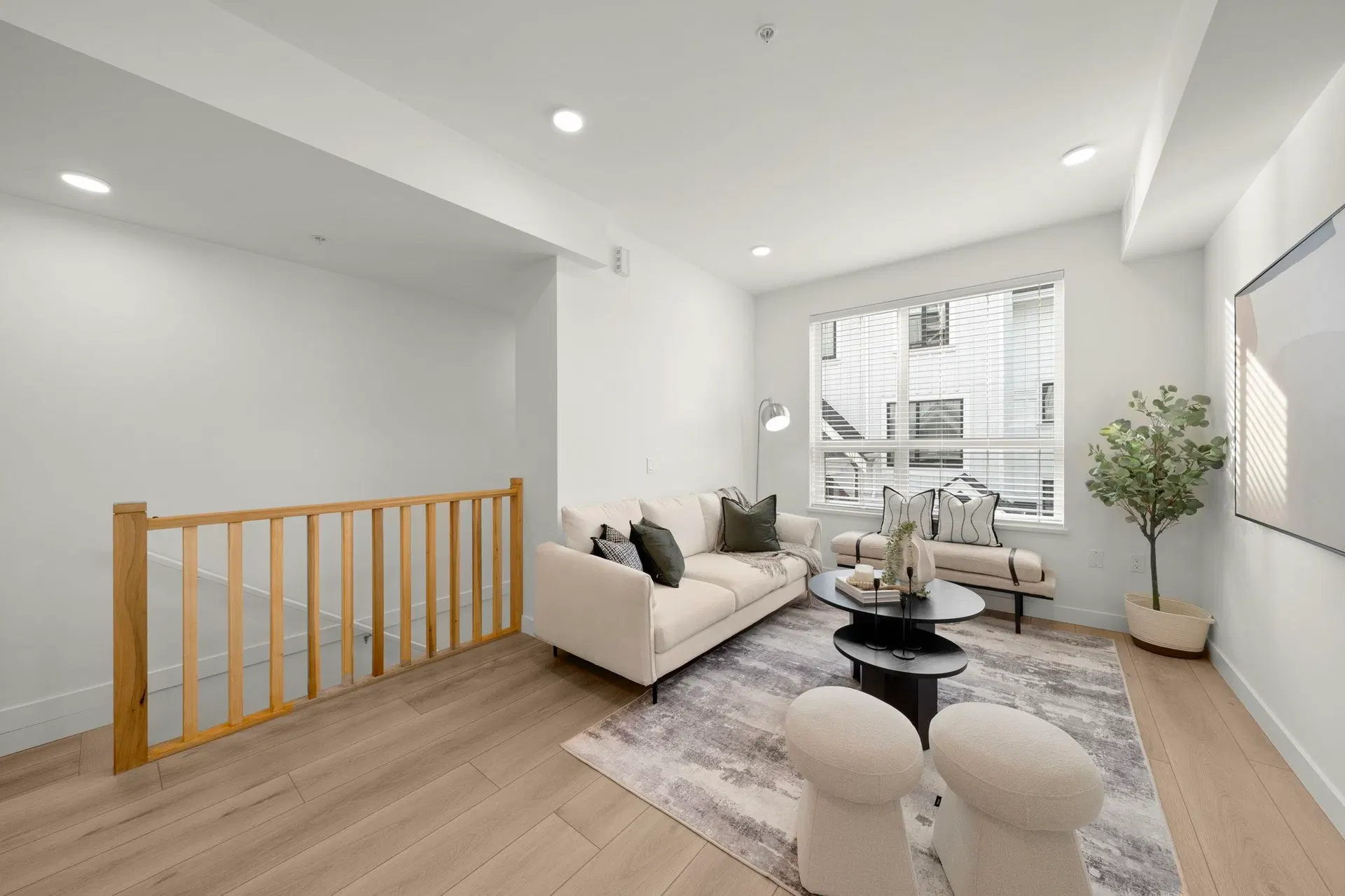Photo 3 of 17 at #20 – 728 Lea Avenue