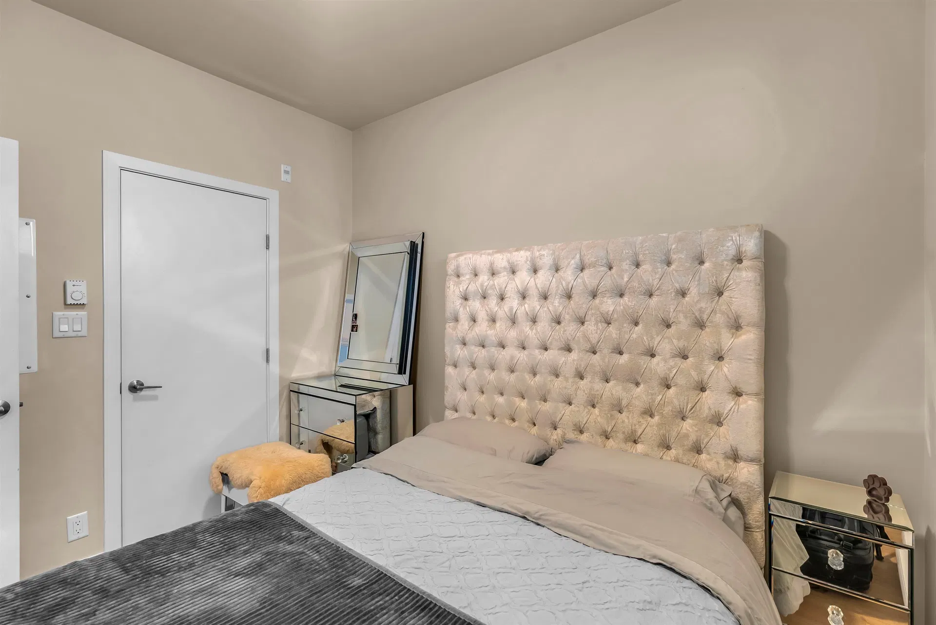 Photo 4 of 28 at #505 – 388 Kootenay Street