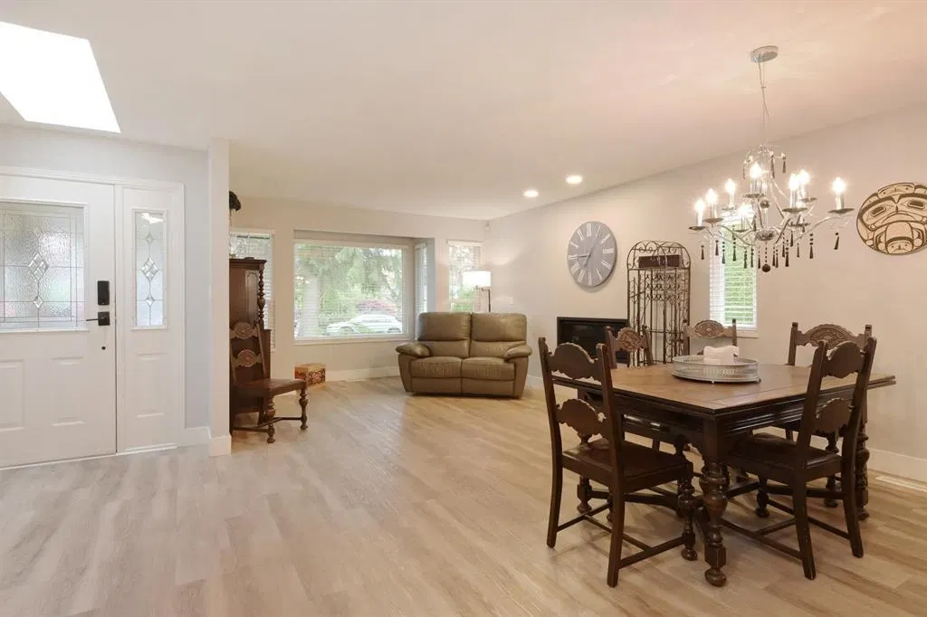 Photo 5 of 36 at 20535 98 Avenue