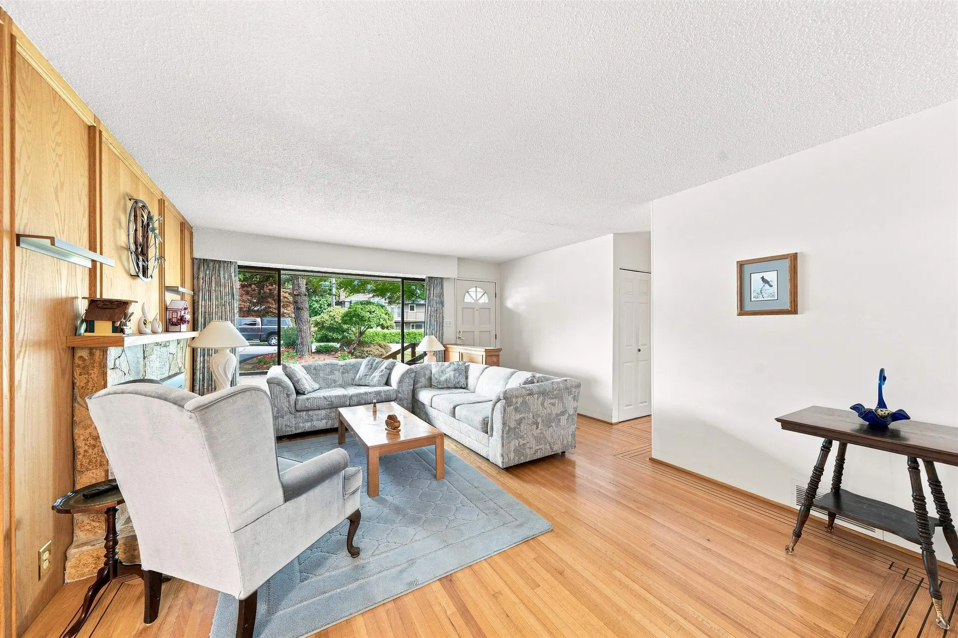 Photo 5 of 40 at 2161 Floralynn Crescent