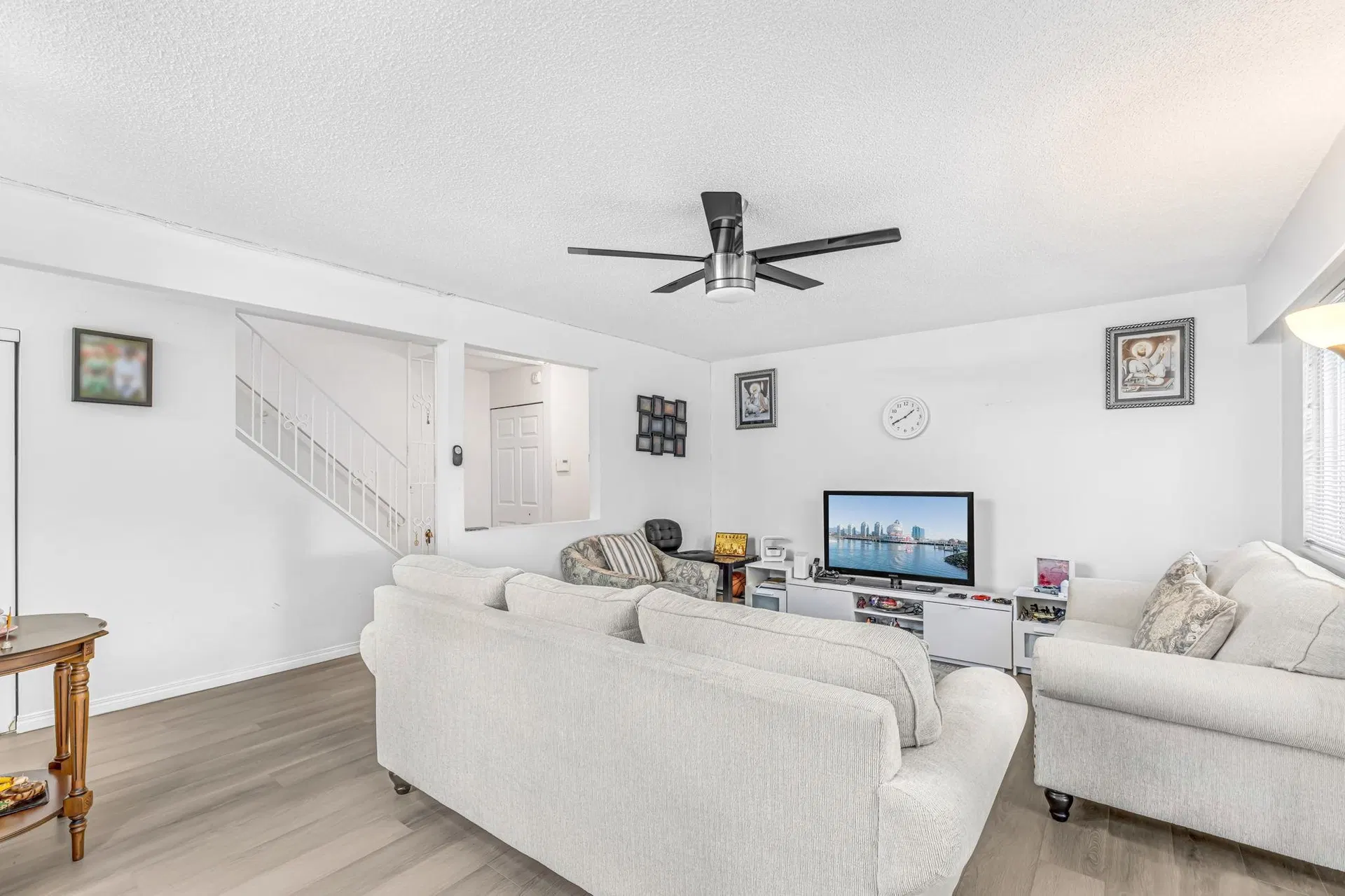 Photo 4 of 25 at #1 – 9400 122 Street