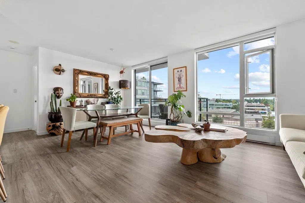 Photo 1 of 23 at #1003 – 1650 W 7th Avenue