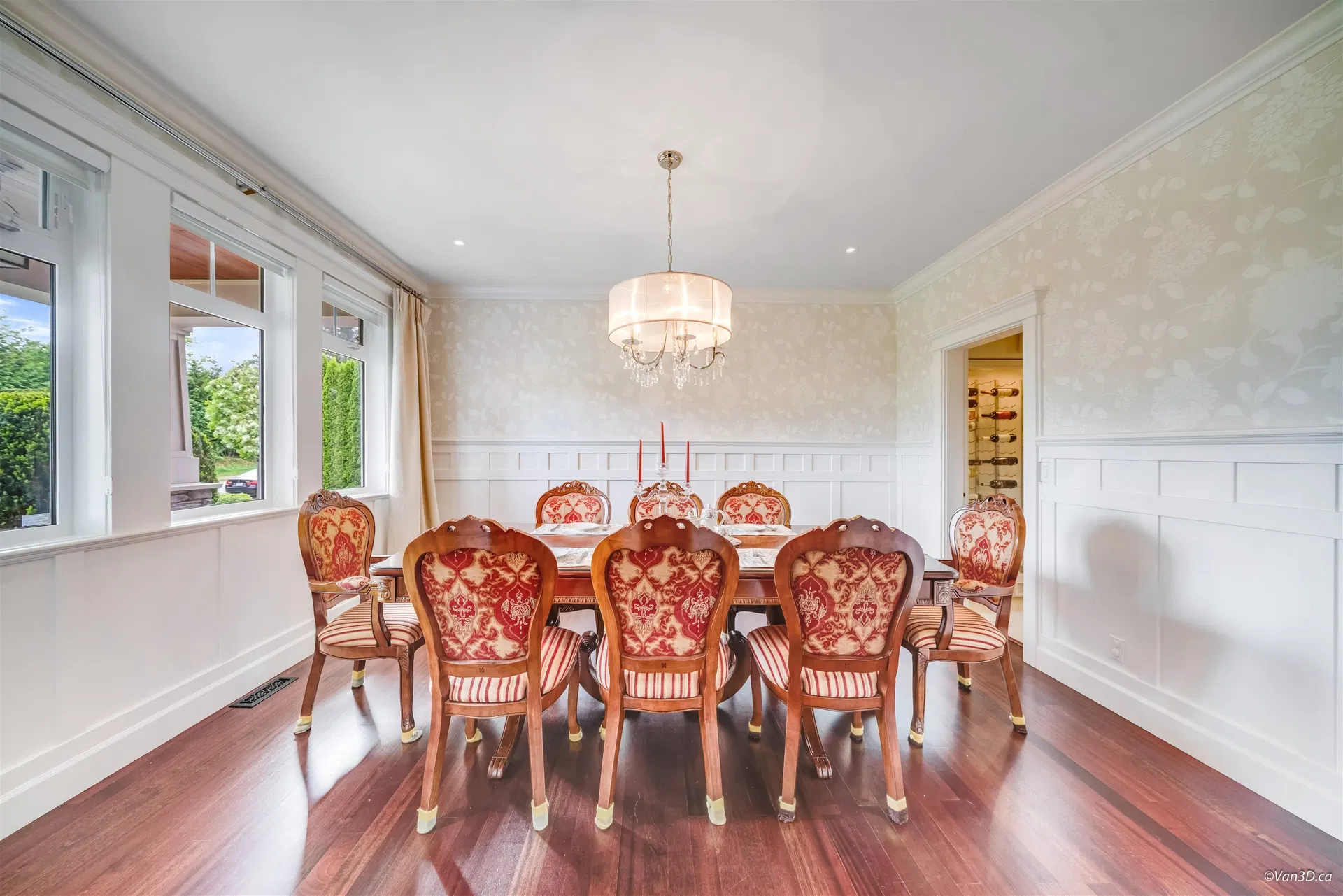 Photo 4 of 40 at 16383 High Park Avenue