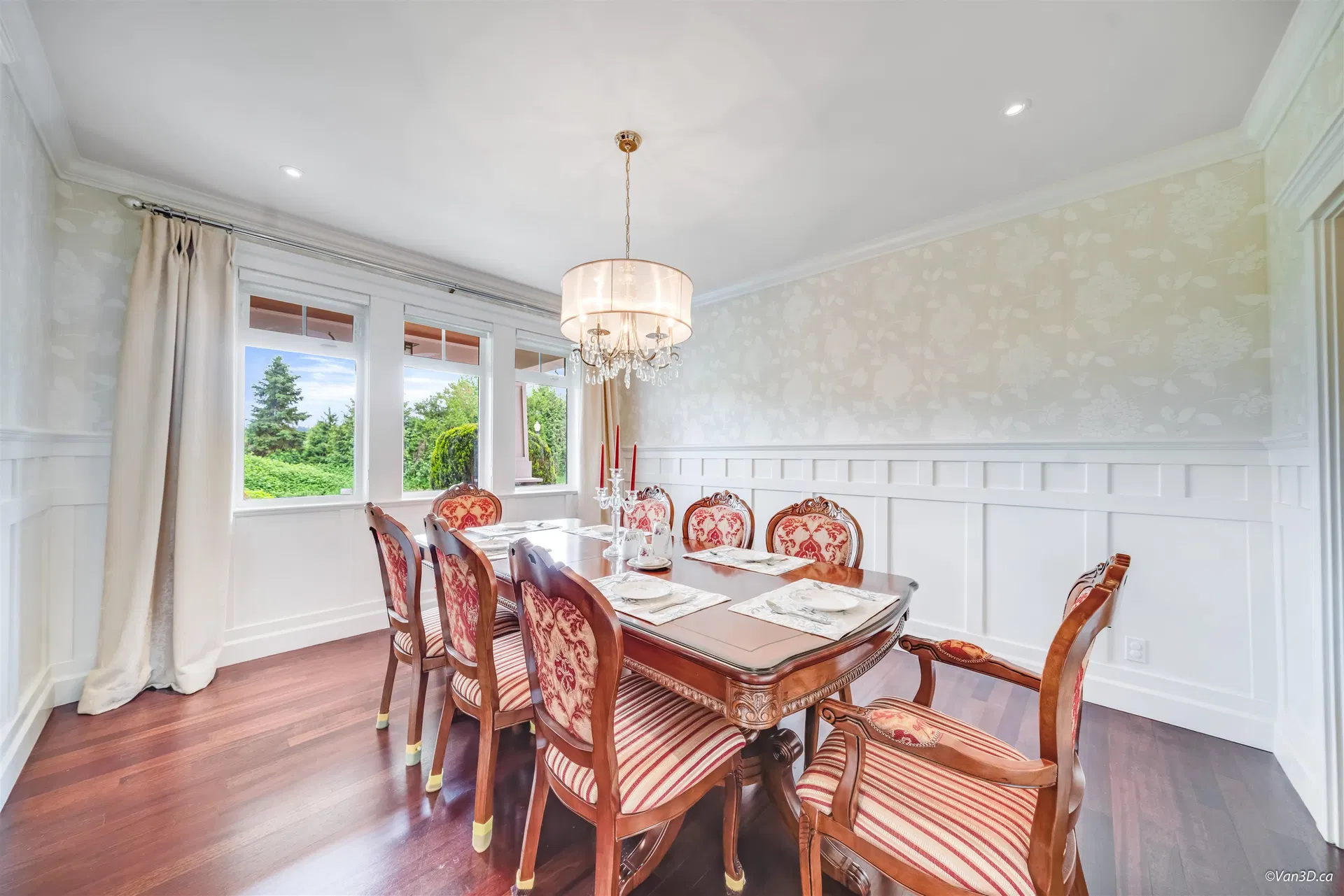 Photo 5 of 40 at 16383 High Park Avenue