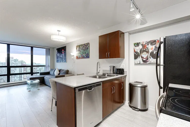 Photo 4 of 30 at #2321 – 938 Smithe Street