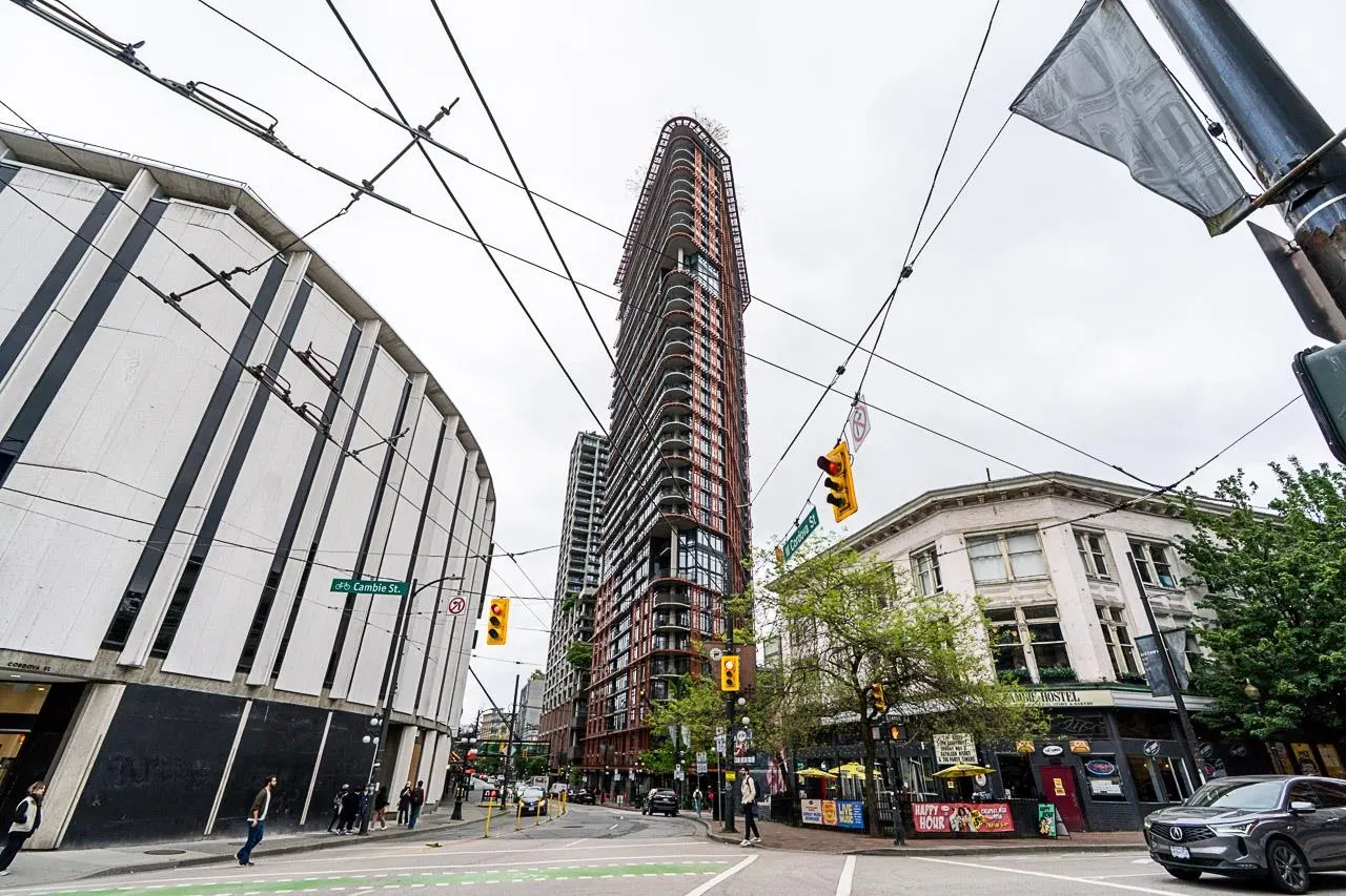 Photo 4 of 40 at #3309 – 128 W Cordova Street