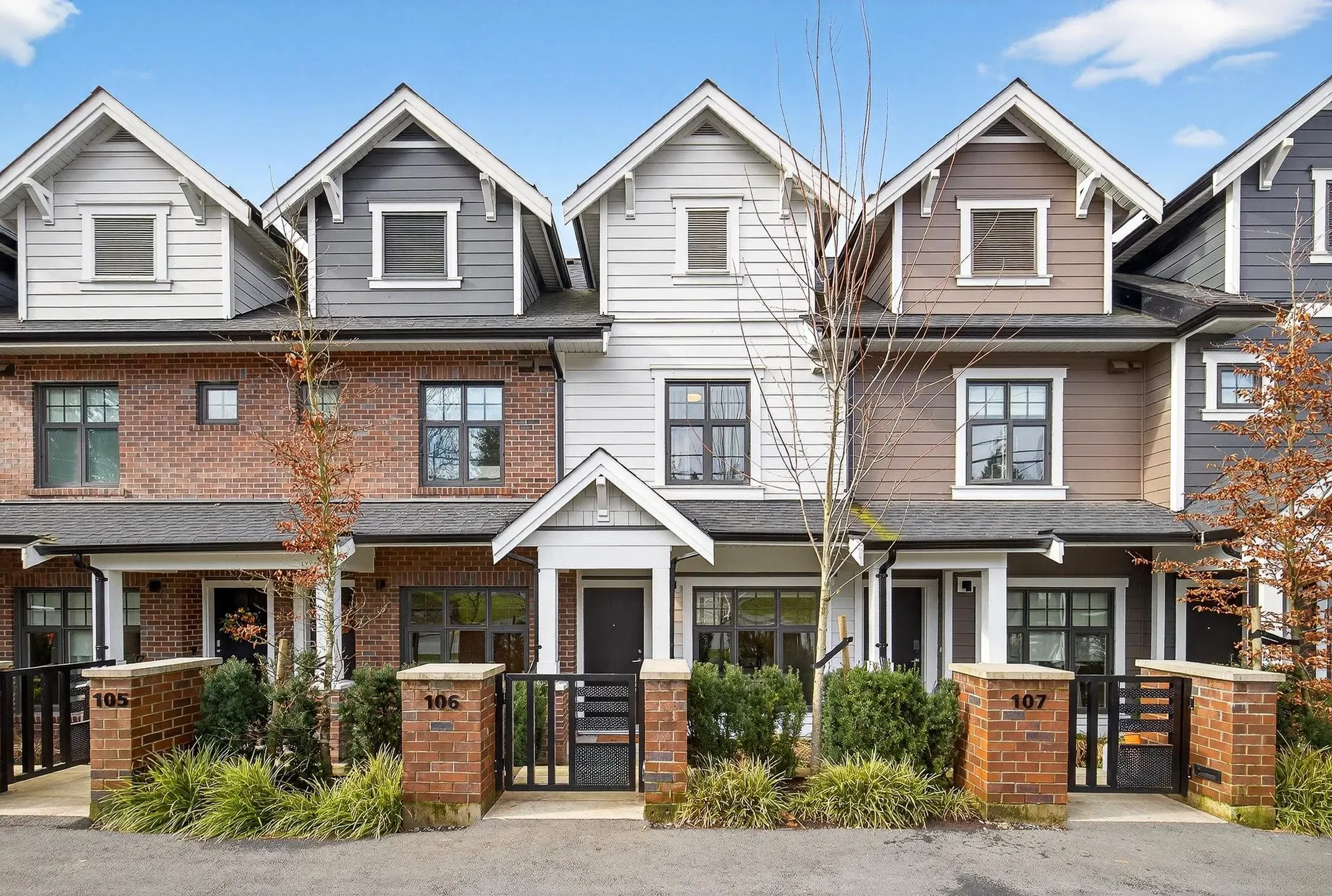 #106 – 678 Fairview Street