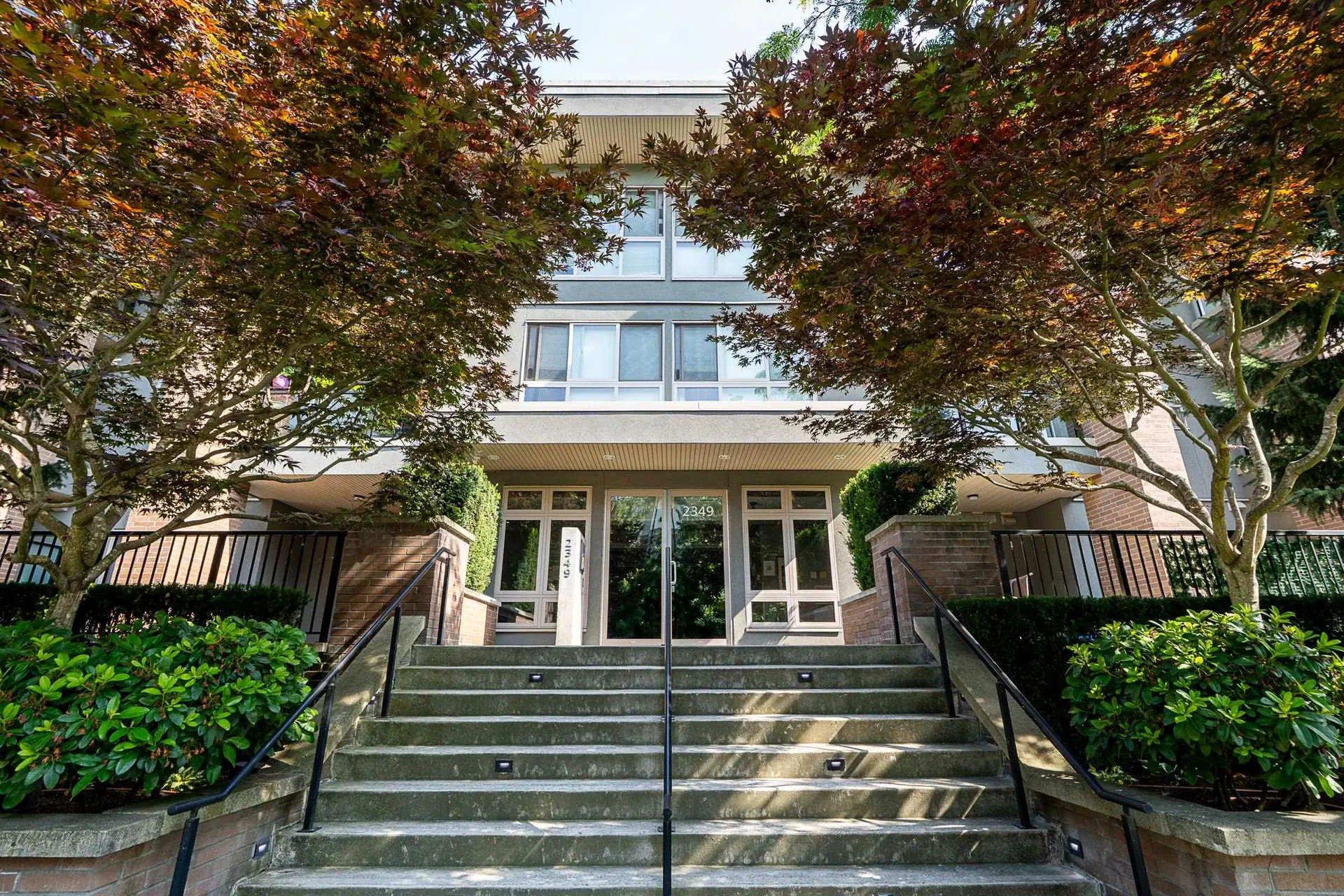 #203 – 2349 Welcher Avenue